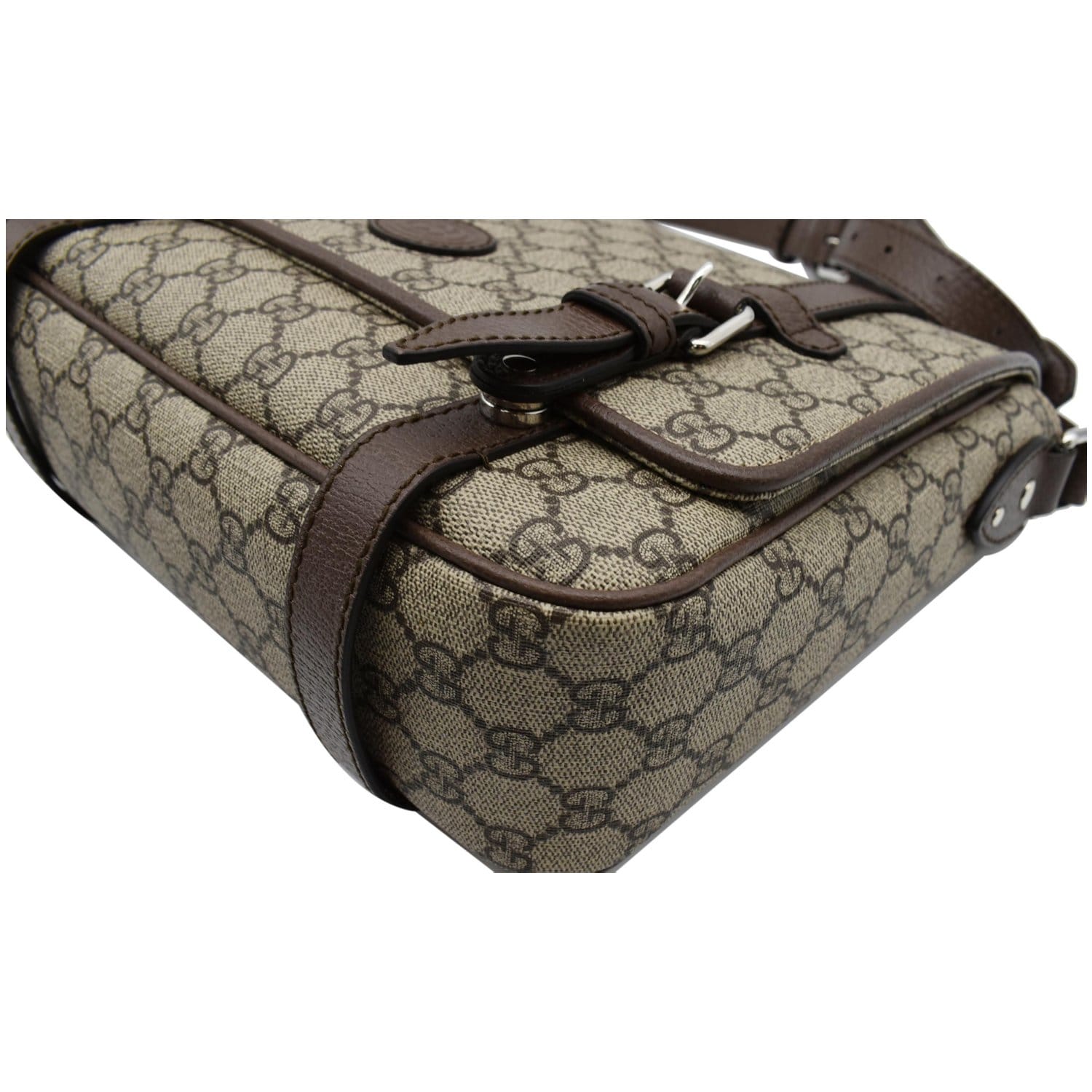 Gucci Beige/Brown GG Supreme Canvas Flat Messenger Bag at 1stDibs