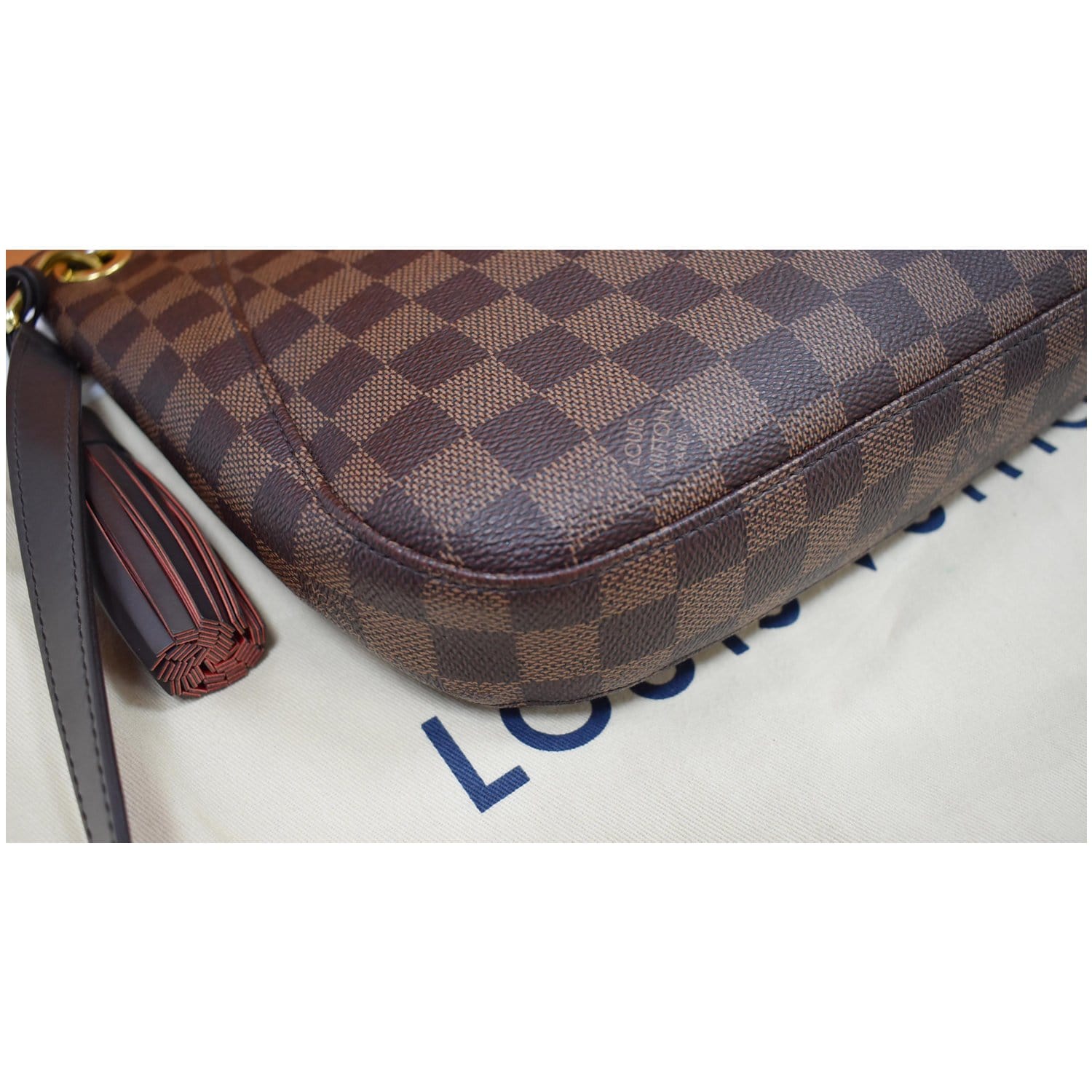 Louis Vuitton Brand new Damier Ebene South Bank Besace bag - clothing &  accessories - by owner - apparel sale 