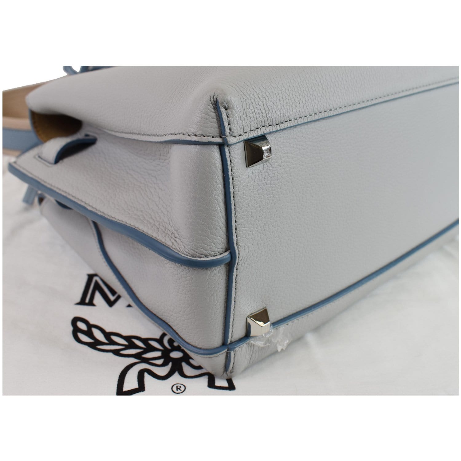 Milla Medium Leather Sky Blue Tote Bag - Seven Season