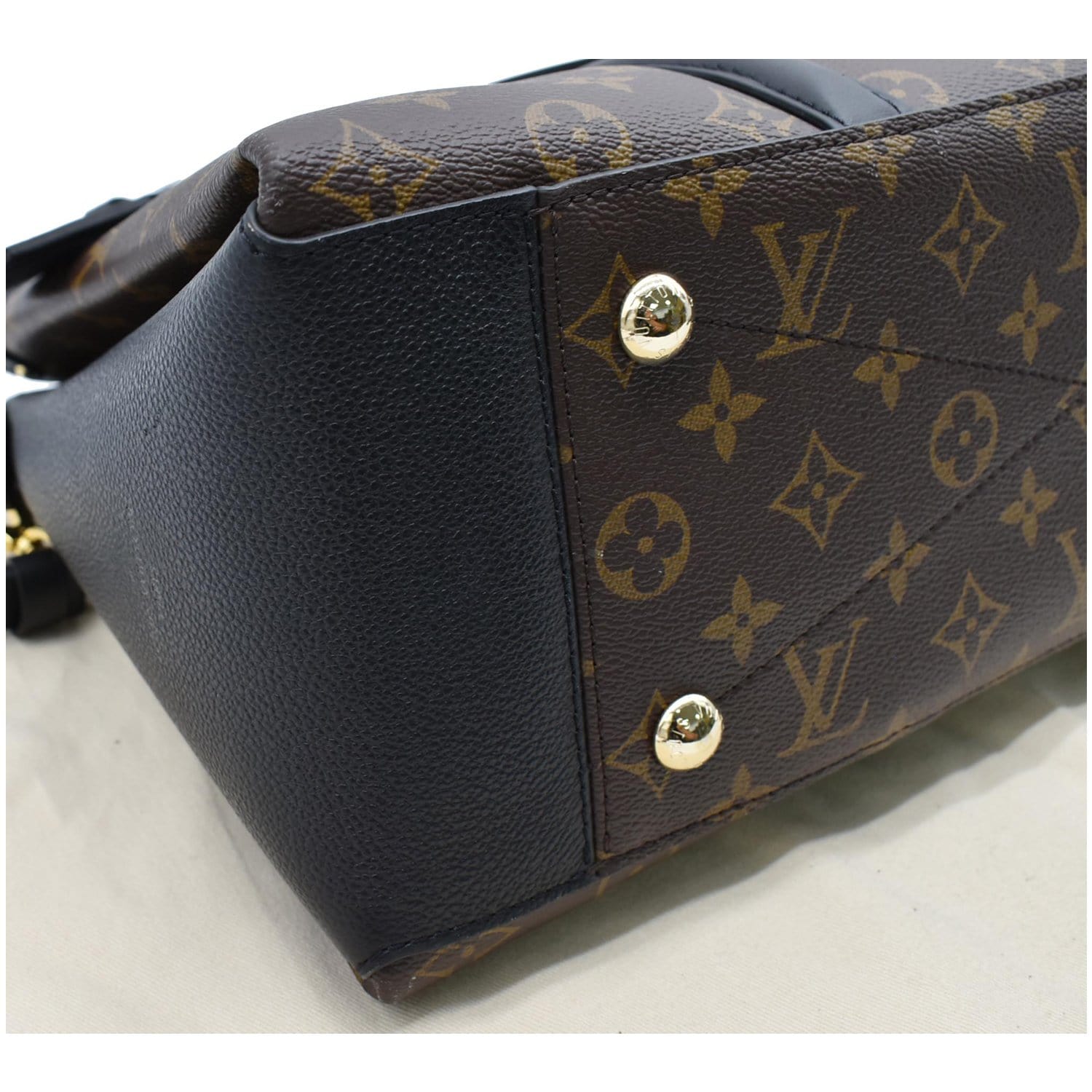 Louis Vuitton Black Monogram Soufflot MM Bag – The Closet