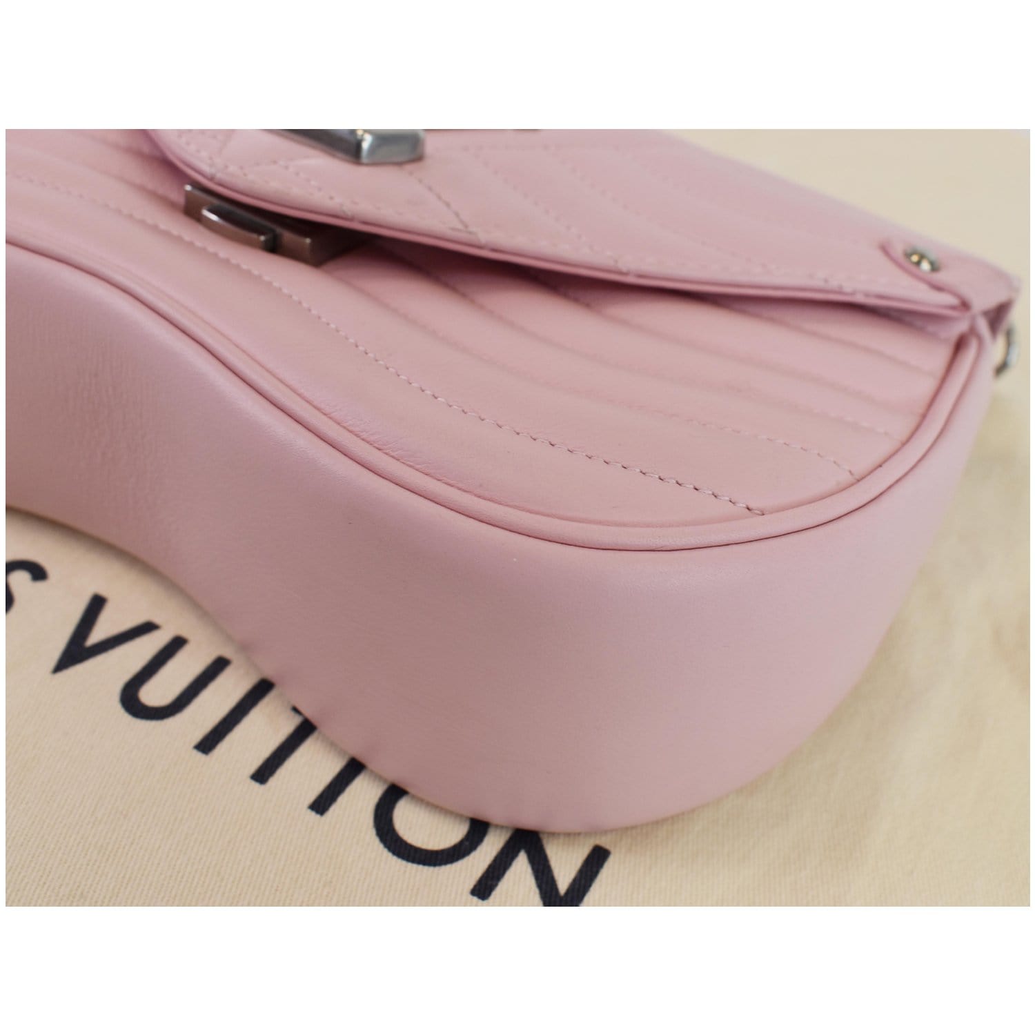 LOUIS VUITTON New Wave MM 2Way Chain Shoulder Bag Pink M52707 LV Auth  28676A
