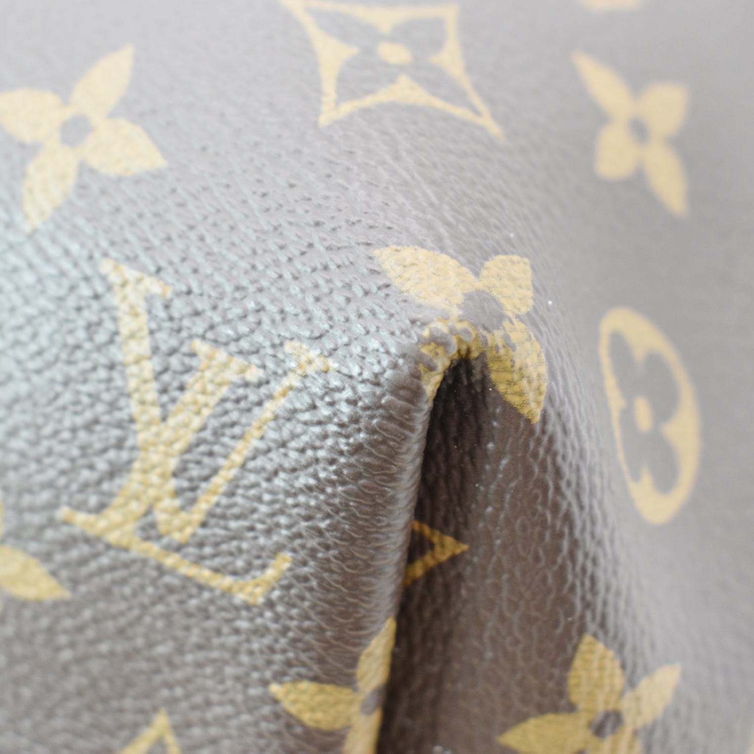 Louis Vuitton Turenne MM Monogram Shoulder Crossbody Bag (AH0185)+ Dust Bag  - Reetzy