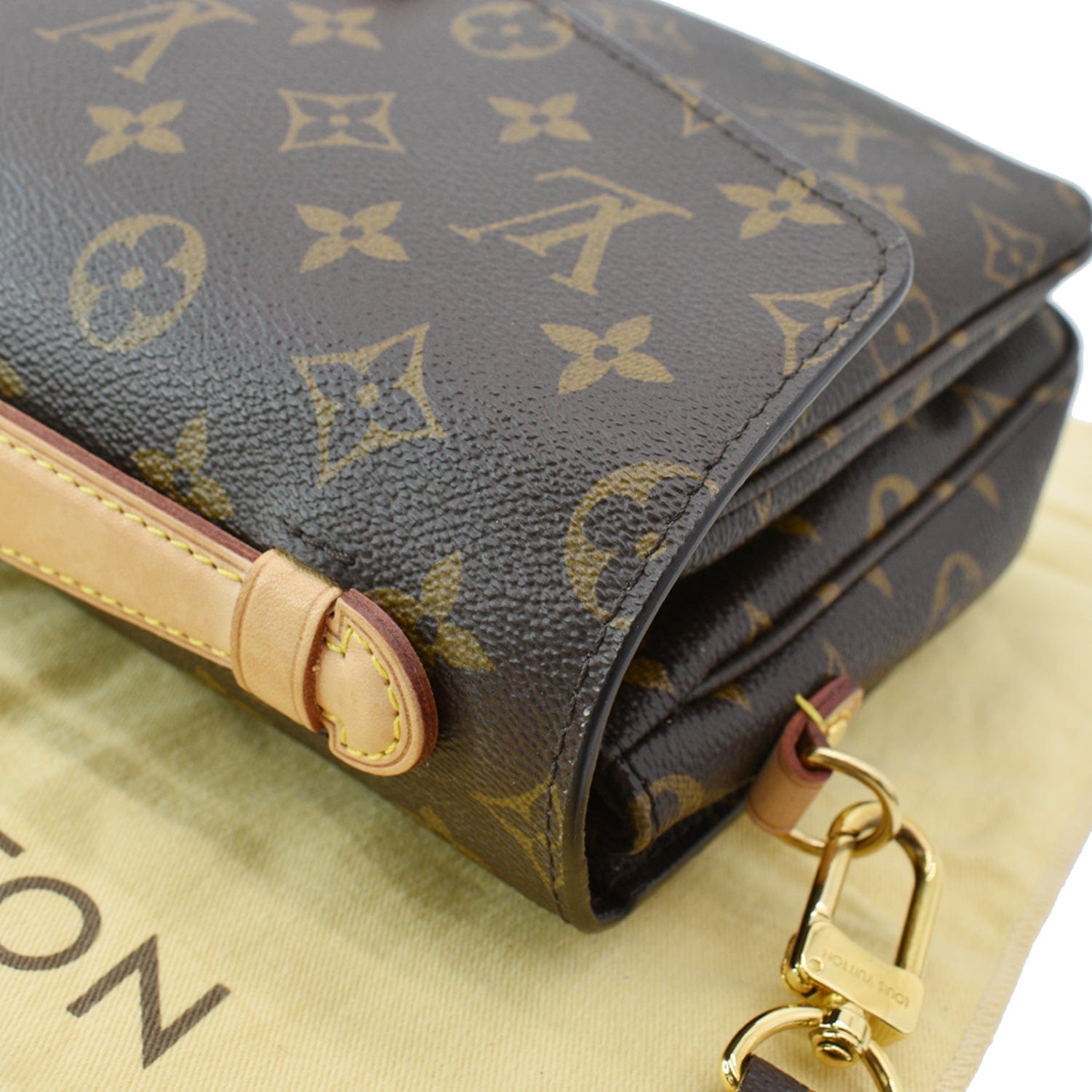 Metis crossbody bag Louis Vuitton Brown in Cotton - 32976167