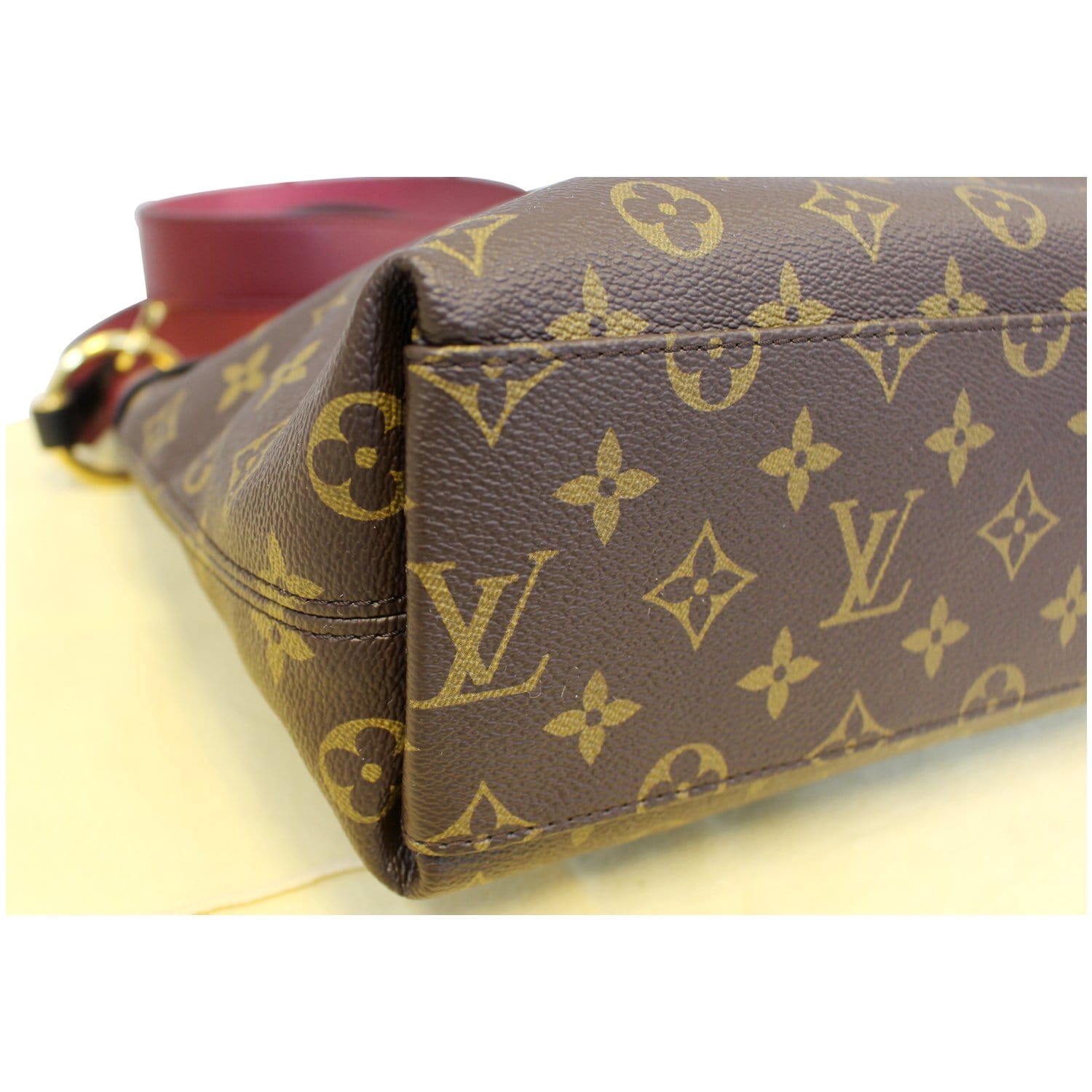 Tuileries Besace Monogram Canvas in WOMEN's HANDBAGS collections by Louis  Vuitton