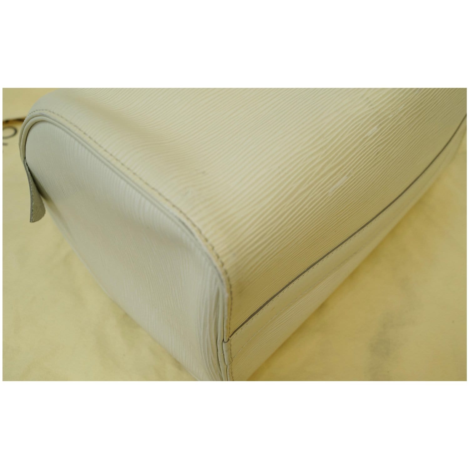 Louis Vuitton Speedy Ivory White Epi Leather Satchel ref.190935