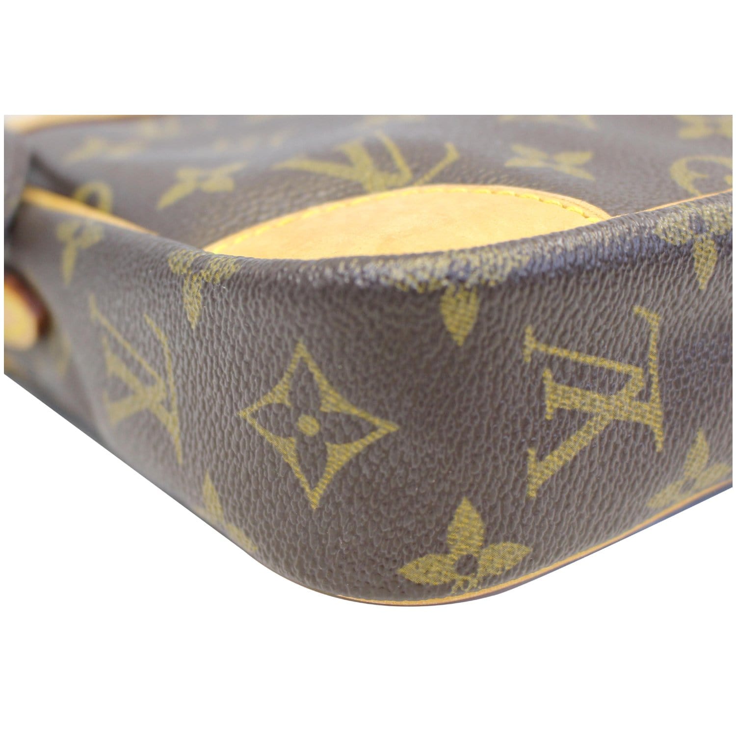 992. Louis Vuitton Monogram Canvas Mini Danube Pochette Cross Body Bag -  May 2014 - ASPIRE AUCTIONS