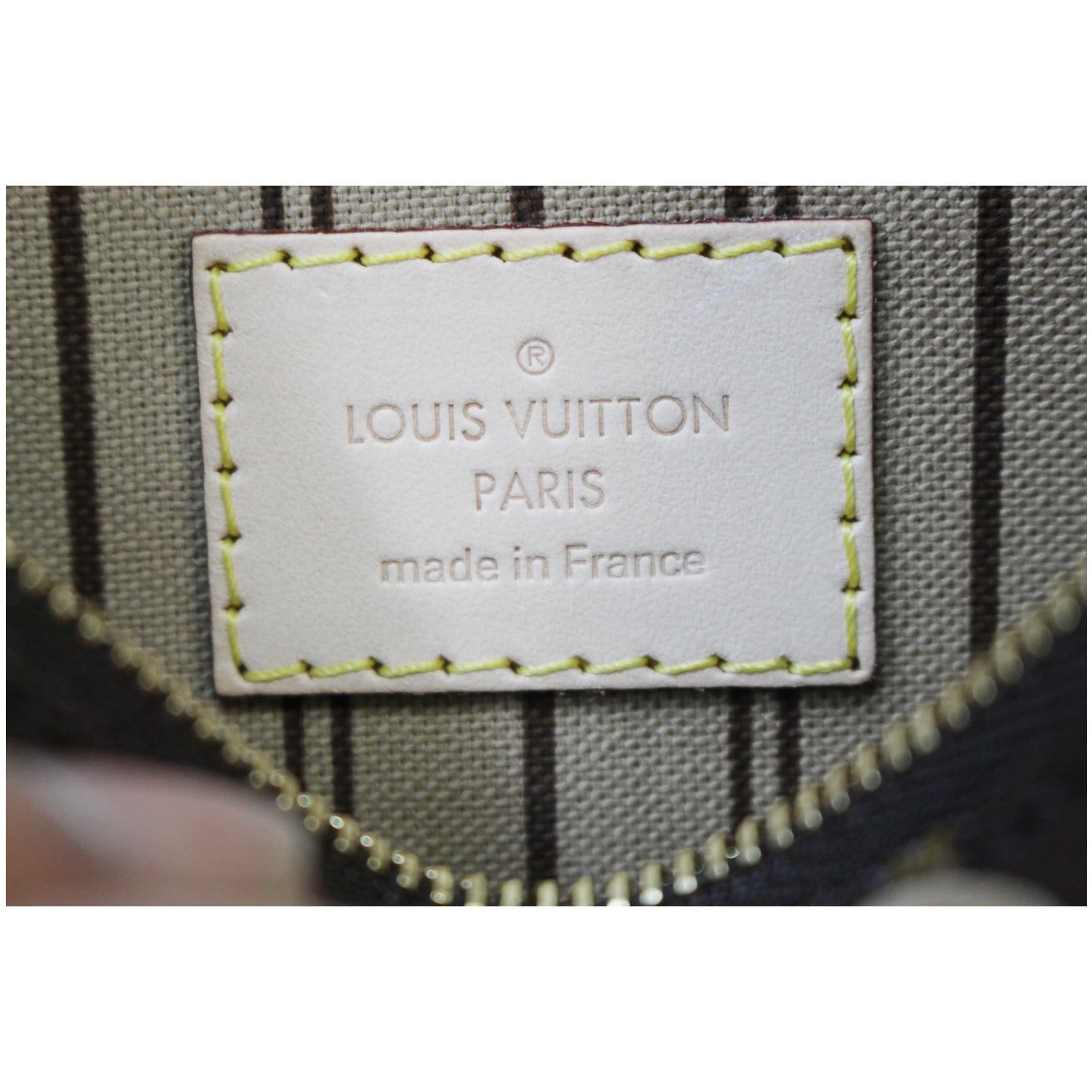 Louis Vuitton Wristlet Neverfull PM Monogram Pouch