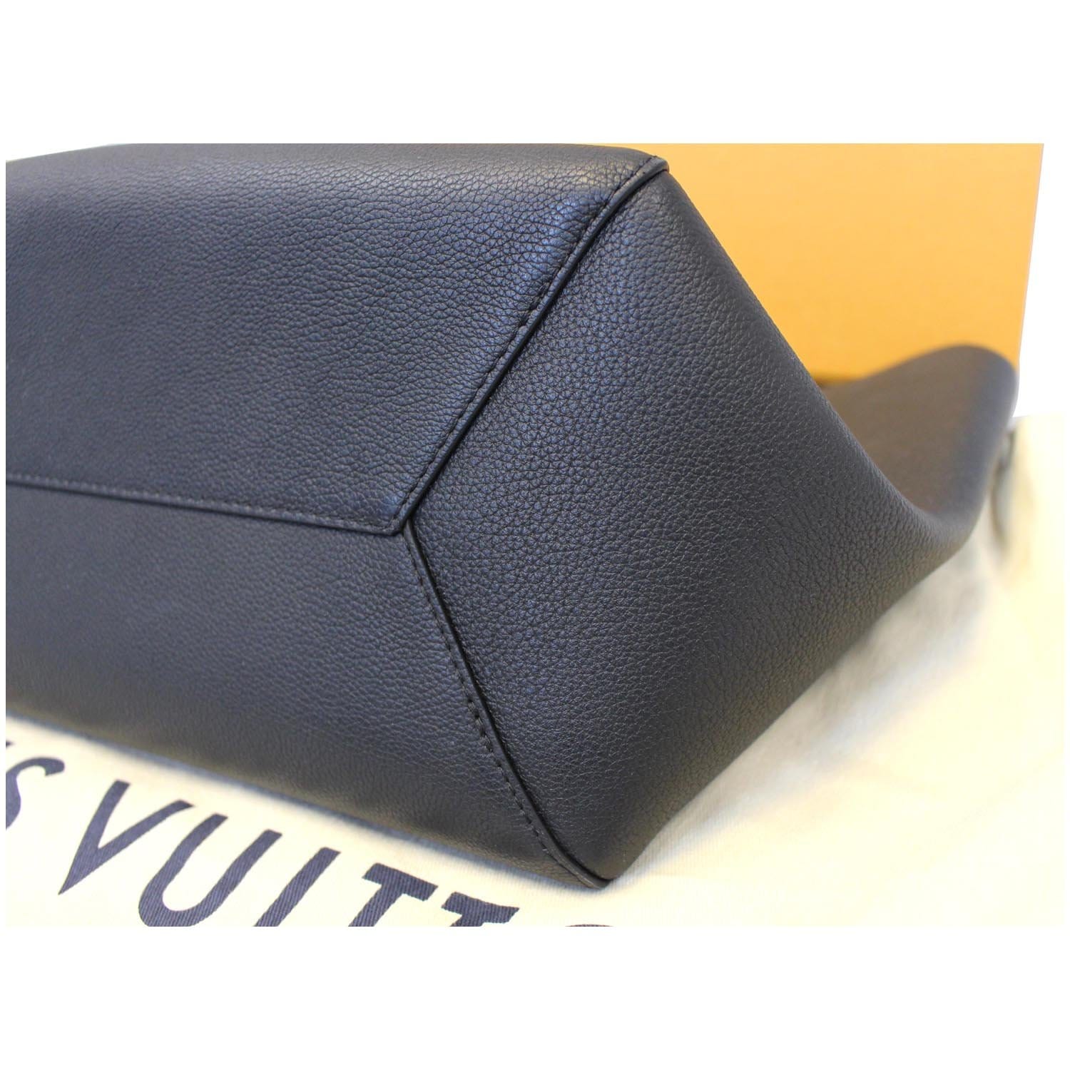 White Louis Vuitton LockMe Cabas Tote Bag – Designer Revival