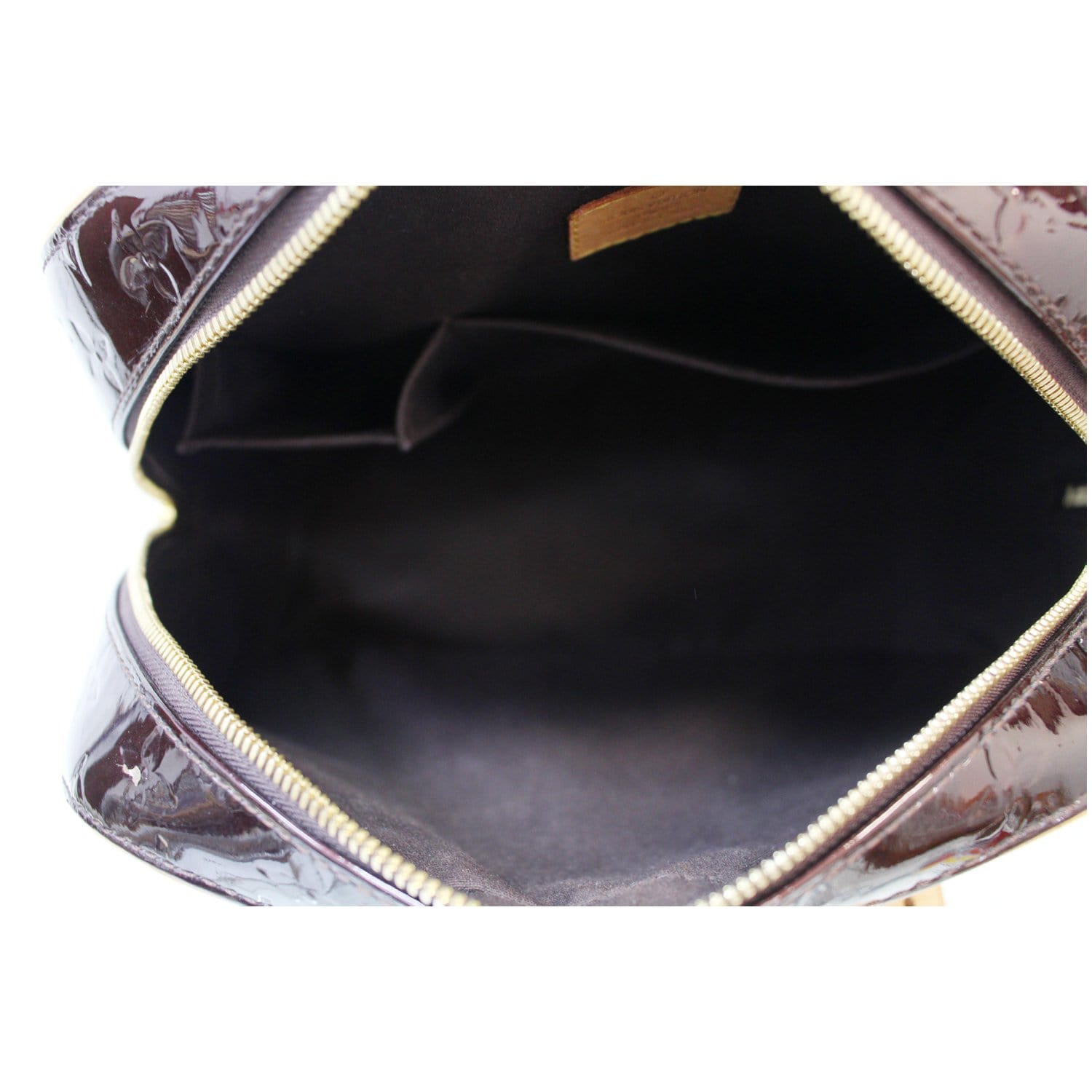 Sold at Auction: Louis Vuitton, Louis Vuitton Amarante Monogram Vernis  Summit Drive Handbag