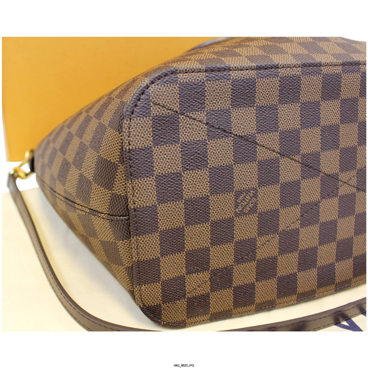 Louis Vuitton, A Damier Ebene 'Siena GM' Bag. - Bukowskis