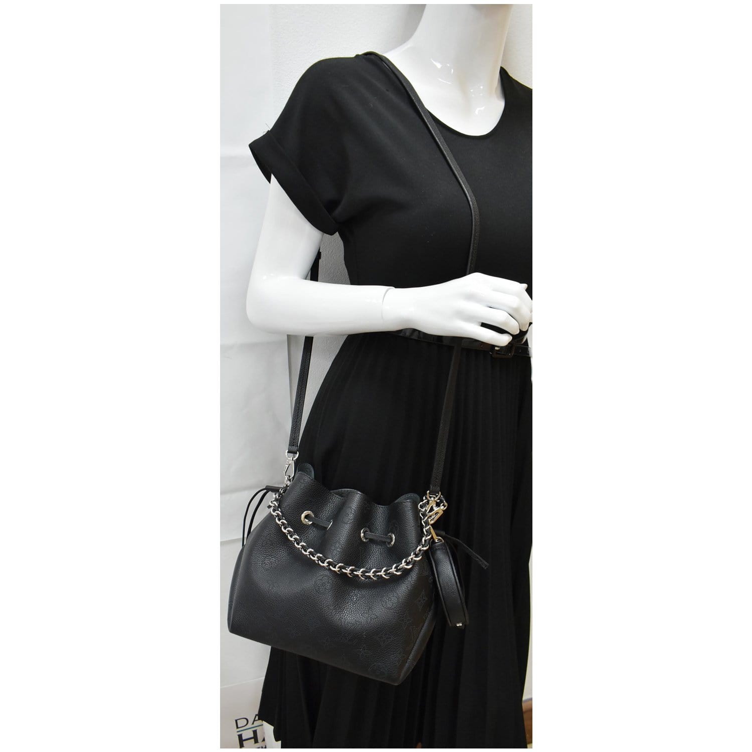 Louis Vuitton Black Monogram Mahina Bella Leather Pony-style calfskin  ref.946461 - Joli Closet