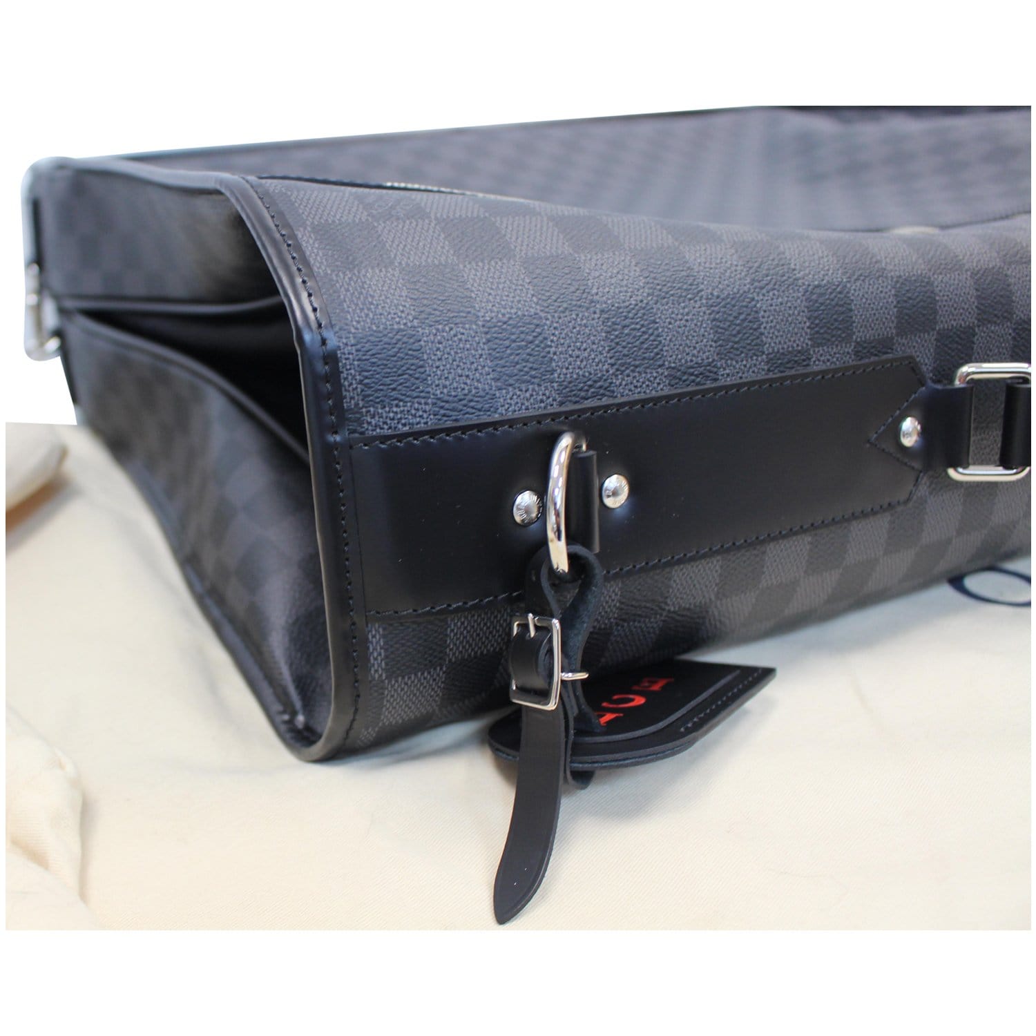 Louis Vuitton Damier Graphite Garment Cover Travel Bag 11lk531s at