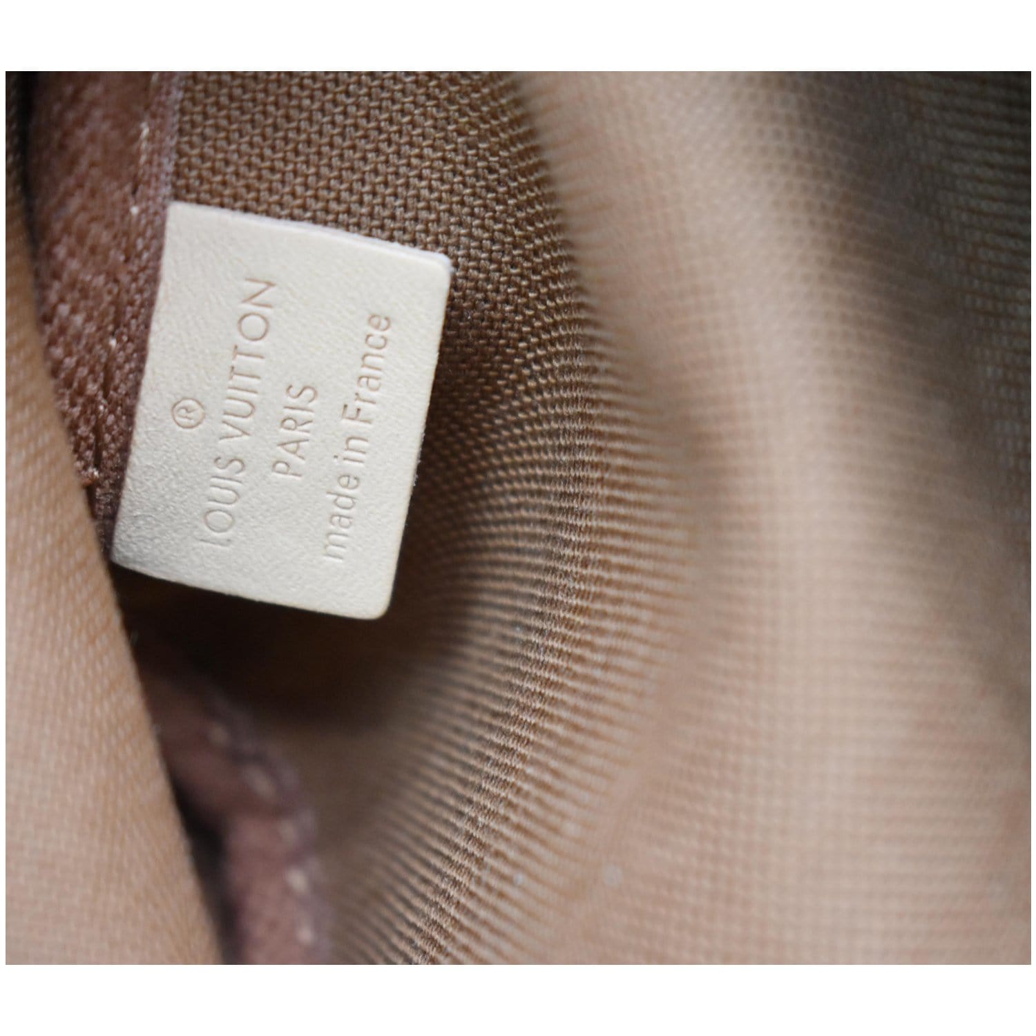 Louis Vuitton Monogram Lipstick Chain Case - Brown Bag Accessories,  Accessories - LOU804356