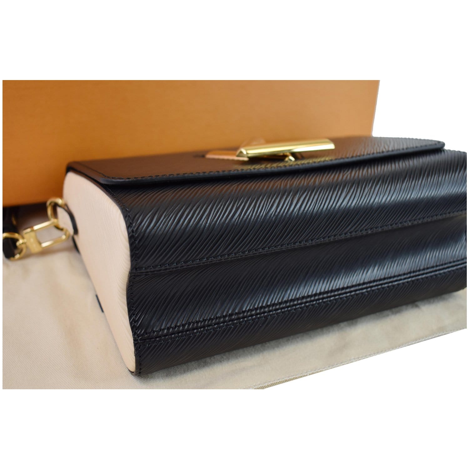 LOUIS VUITTON Epi Crafty Twist Shoulder Bag Mini Caramel 1206751