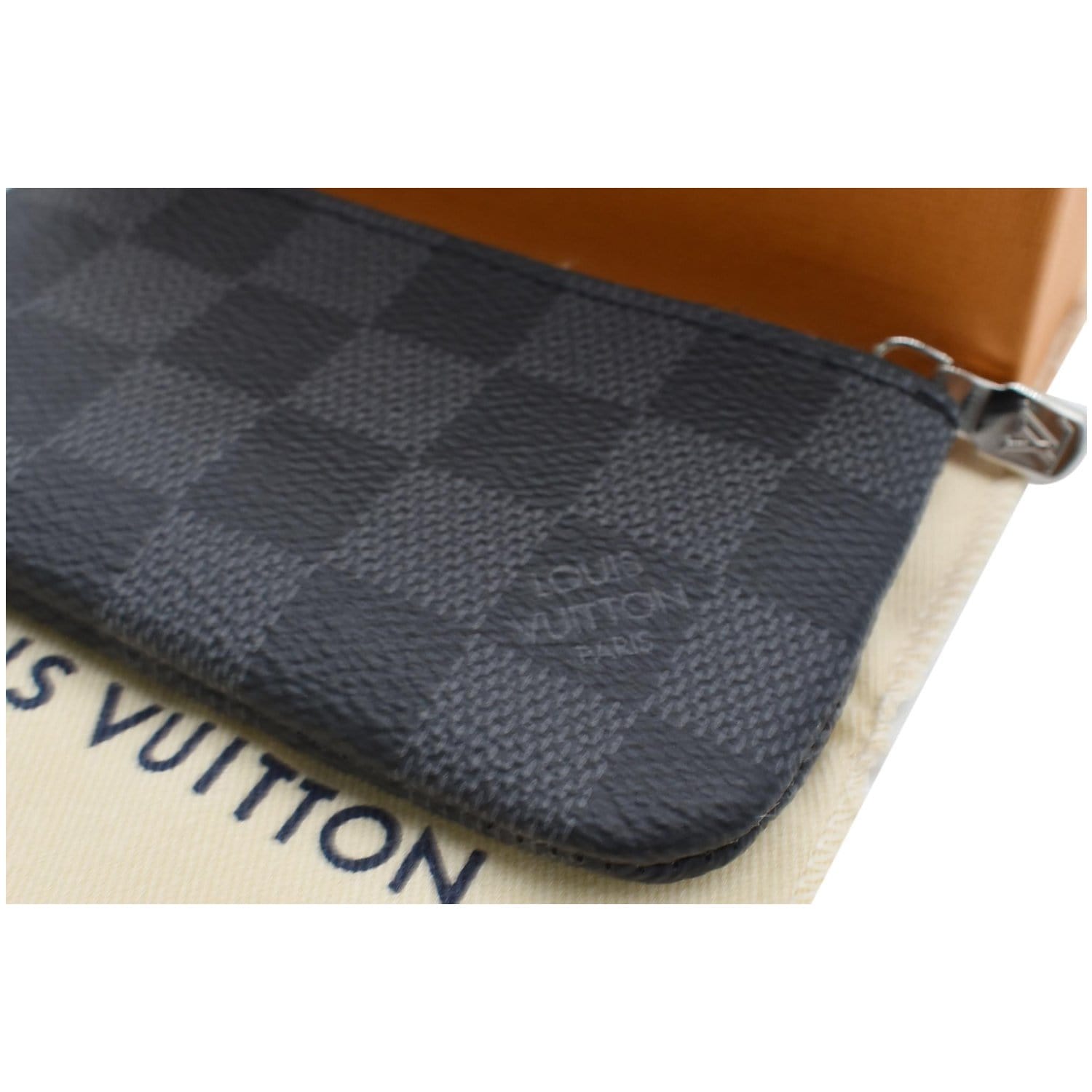 Louis Vuitton Pochette Cles Key Pouch Damier Graphite Black/gray