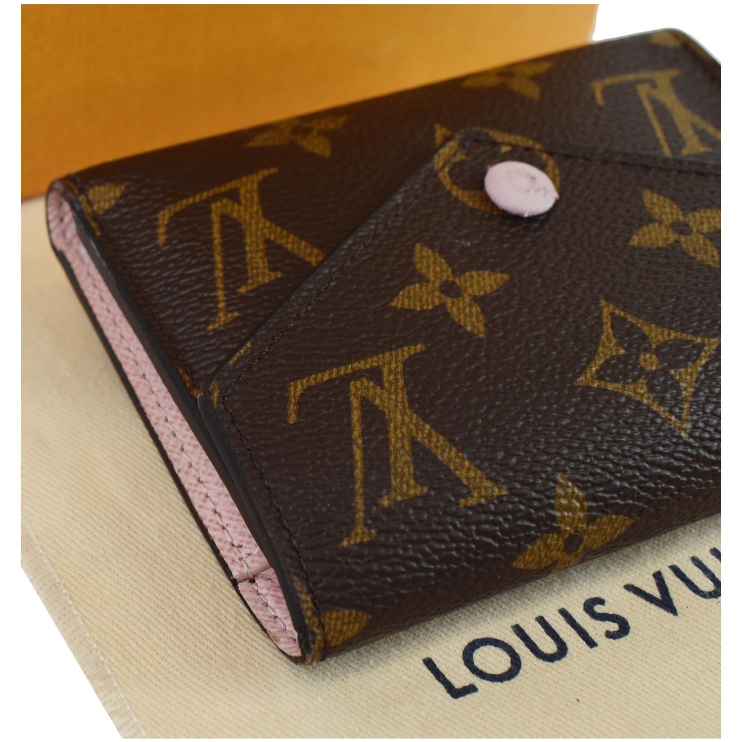 Louis Vuitton - Victorine Wallet - Damier Canvas - Rose Ballerine - Women - Luxury