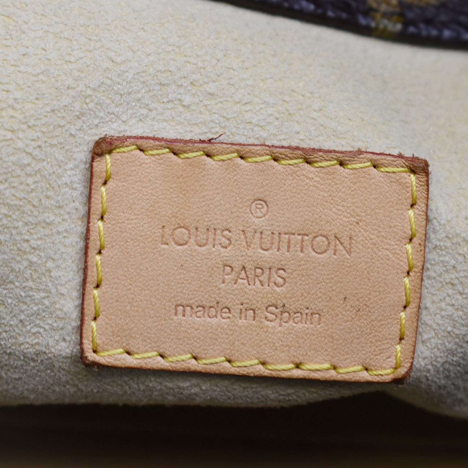 Brown Louis Vuitton Monogram Artsy MM Hobo Bag – Designer Revival
