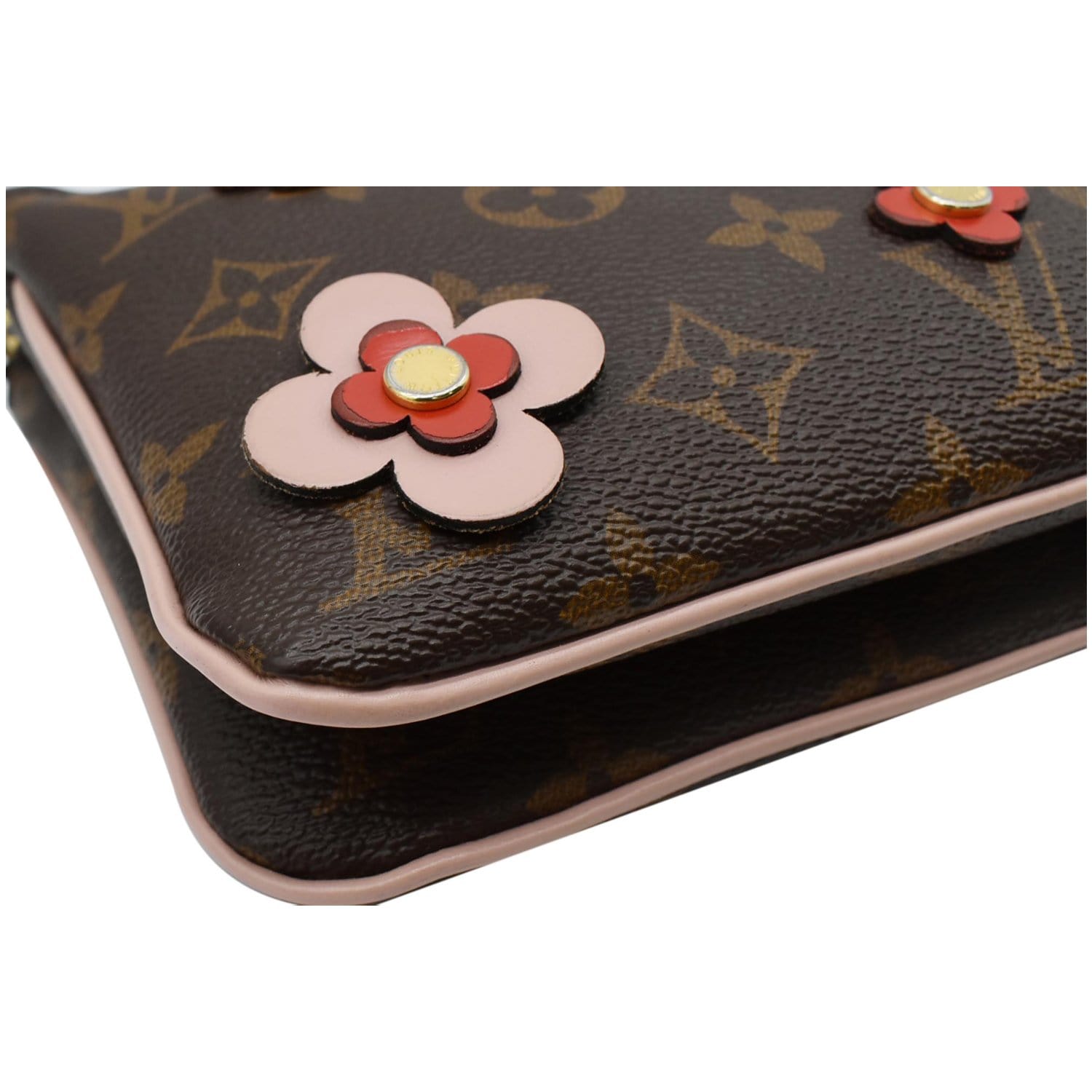 Louis Vuitton four-petal flower dark brown necklace – Revised