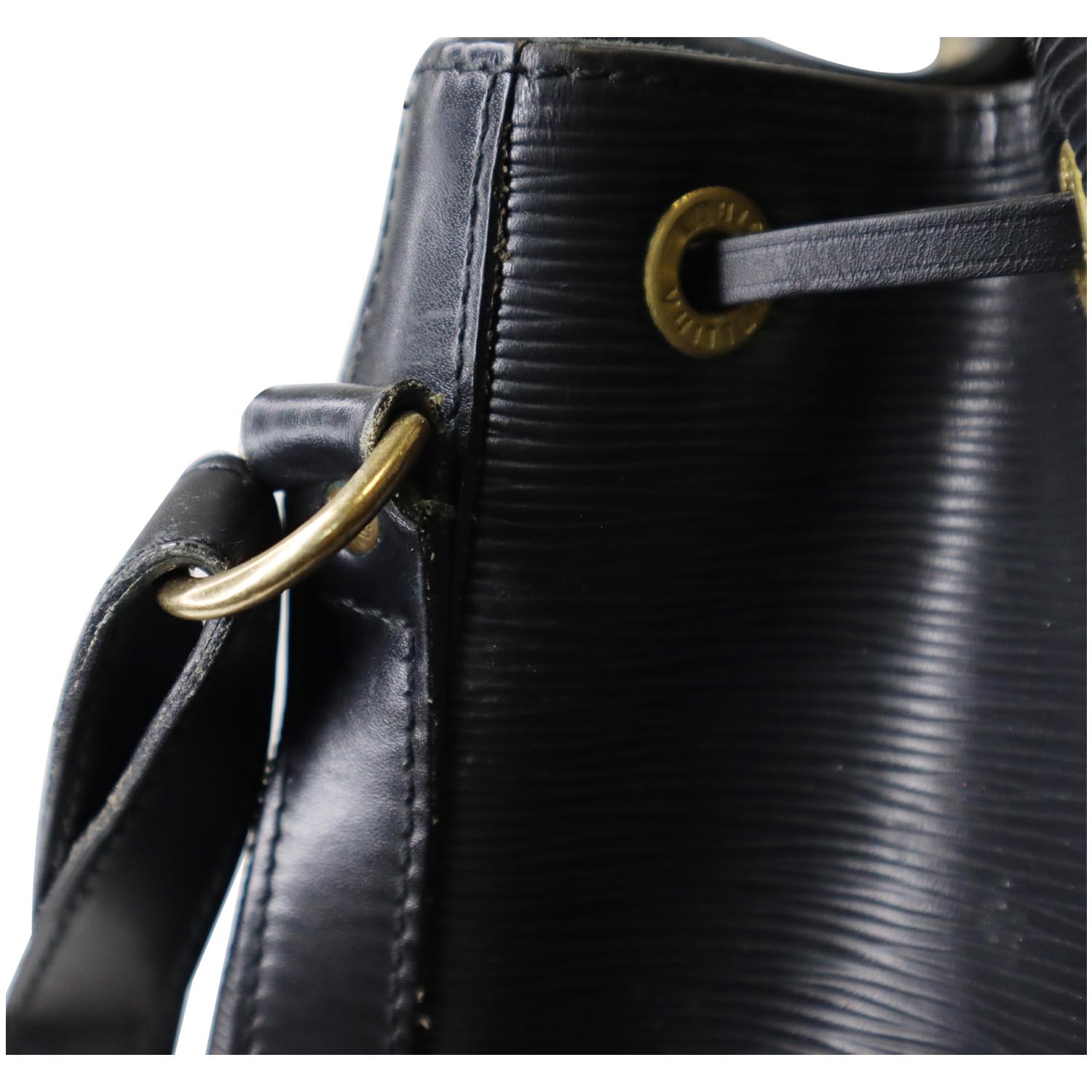 Louis Vuitton Petit Noe Shoulder Bag Handbag Black EPI Leather M44102 -  GOOD