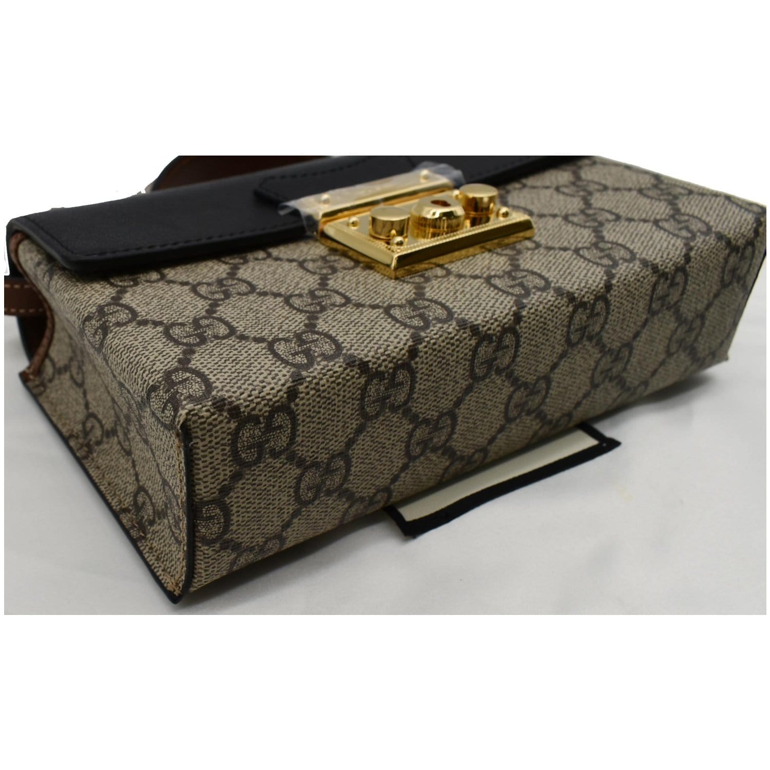 Gucci GG Supreme Leather Padlock Mini Crossbody Bag (SHF-xCSti7