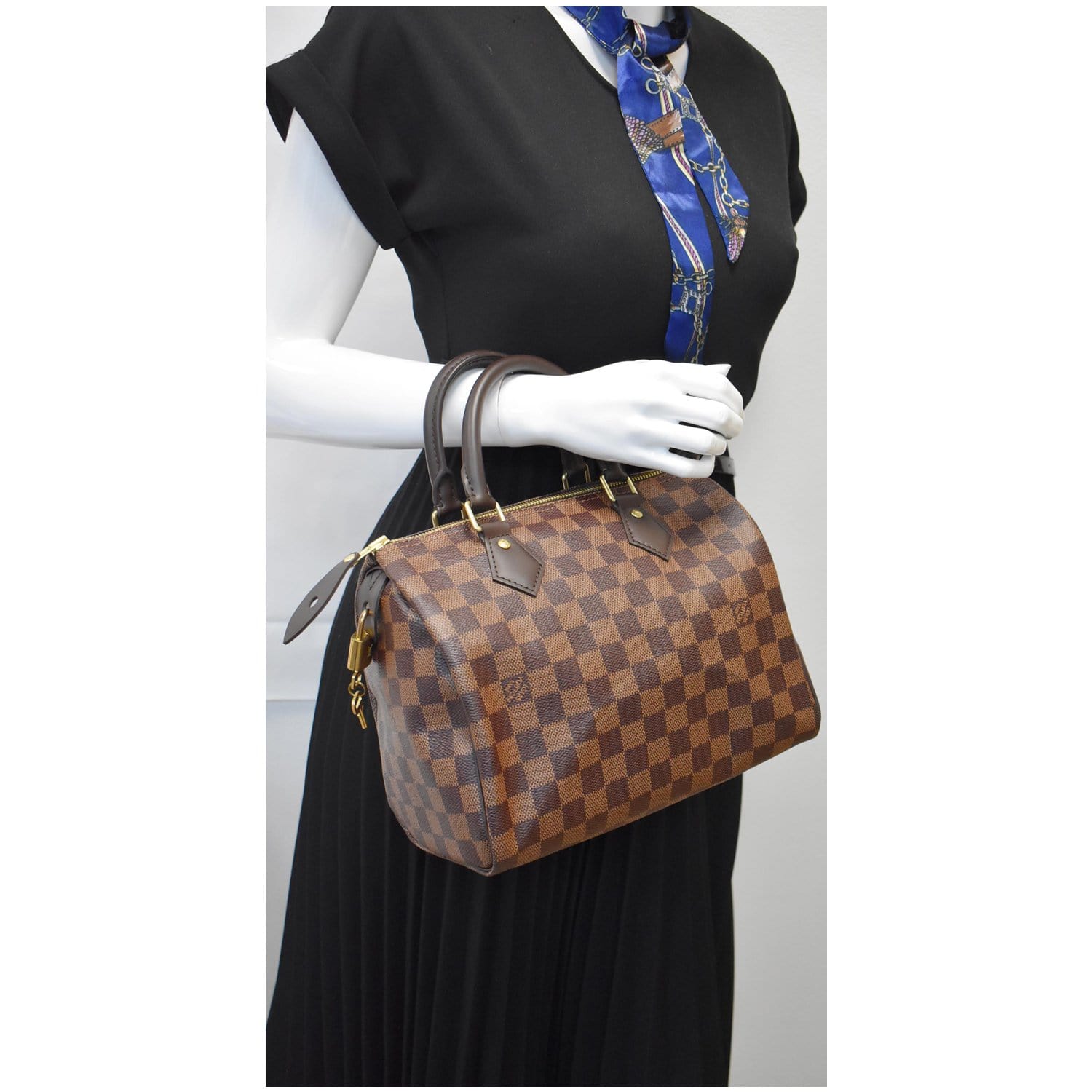 Louis Vuitton, Bags, Authentic Lv Speedy 25 982 With Lock 214