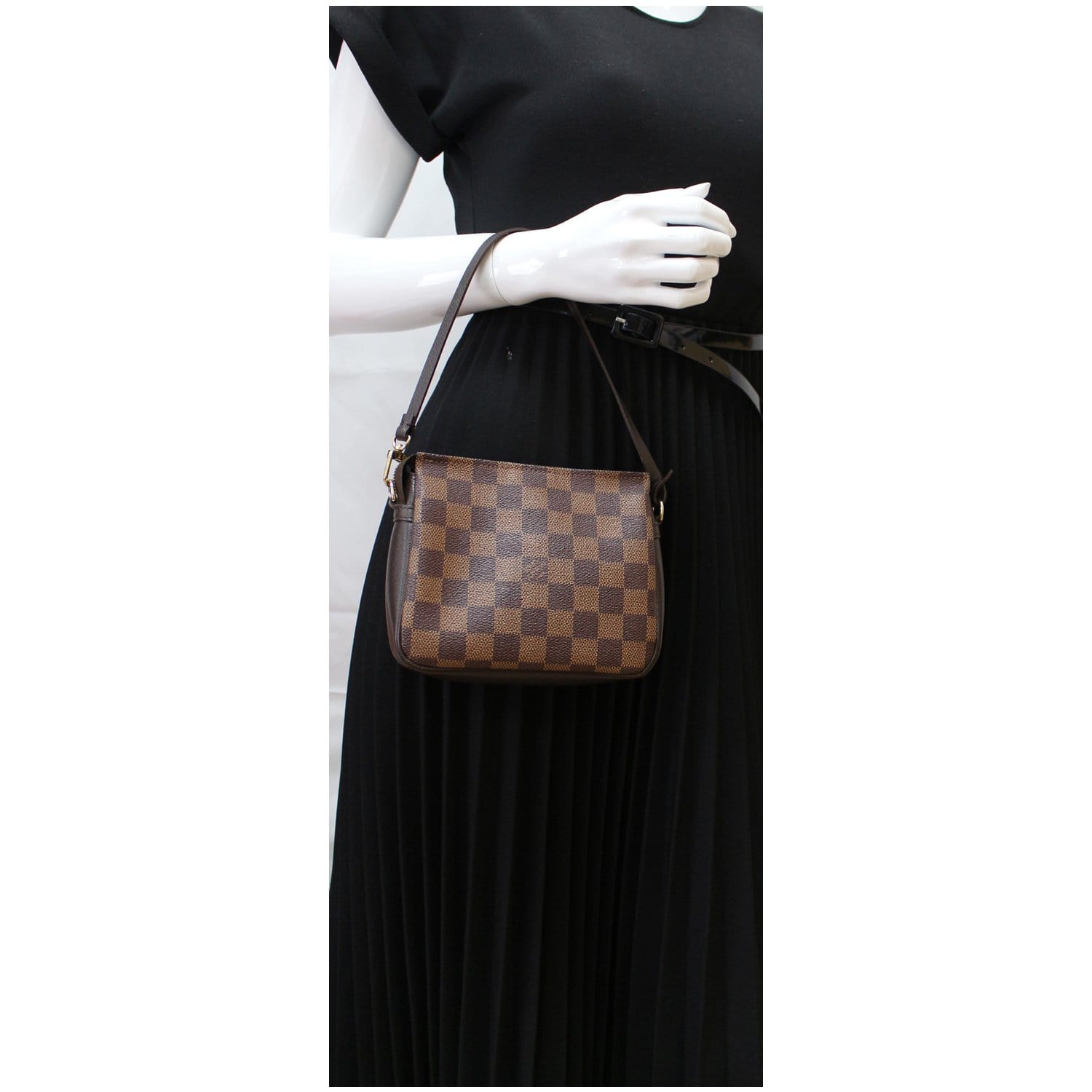 Louis Vuitton 2016 Damier Ebene Caïssa Clutch - Brown Clutches, Handbags -  LOU94736