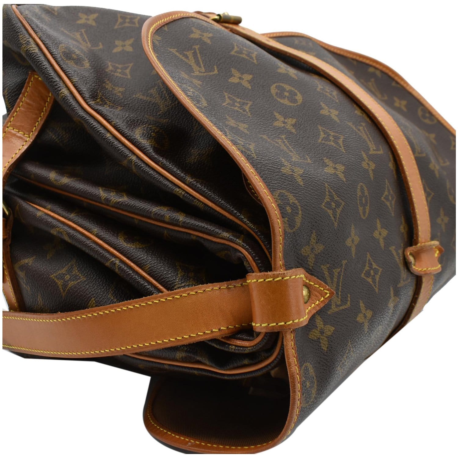 Rush Sale! Authentic Louis Vuitton Saumur 35 Sling Bag, Luxury