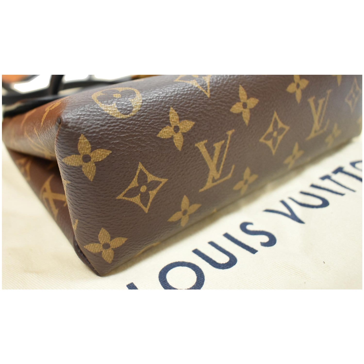 Louis Vuitton LOCKY Bb Tote Bag - Brown