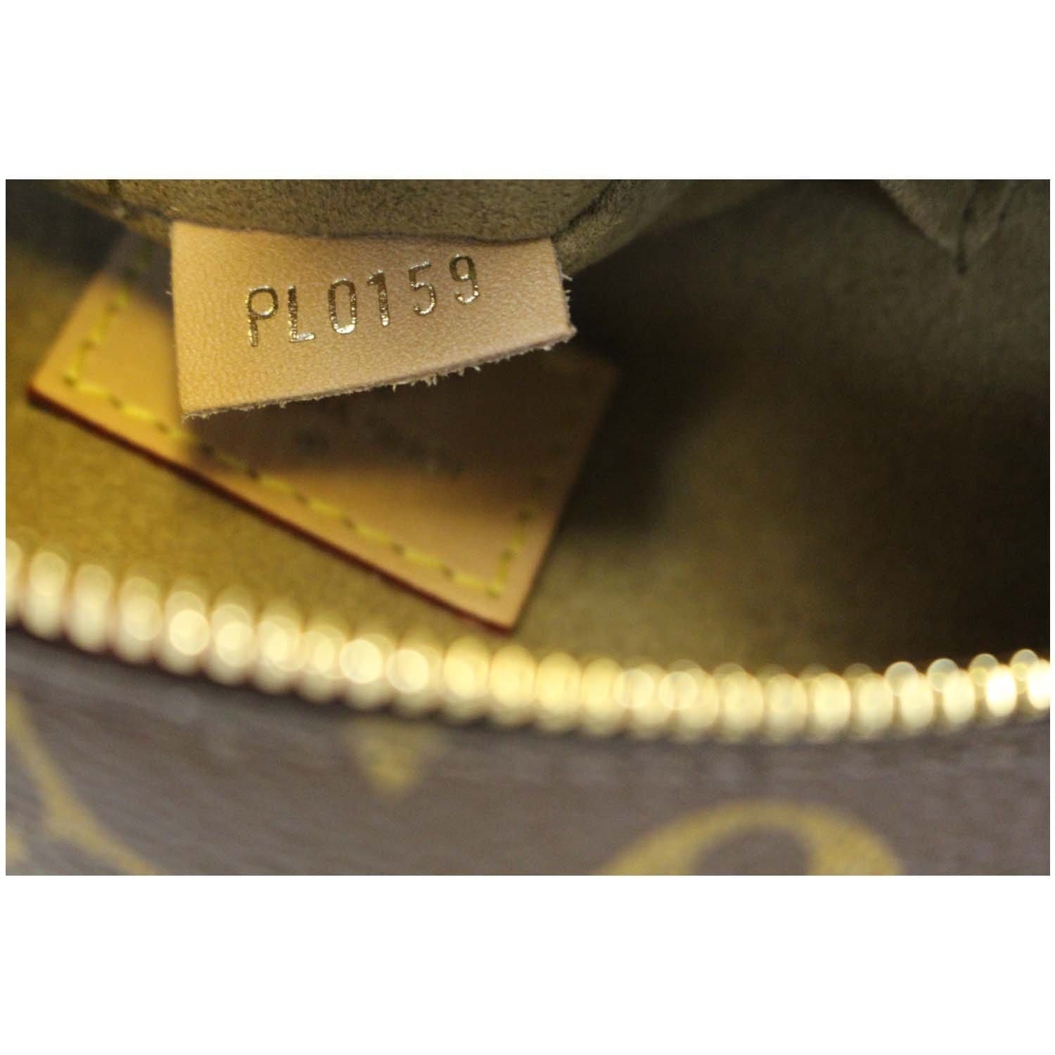 Boîte chapeau souple cloth crossbody bag Louis Vuitton Brown in Cloth -  32950931