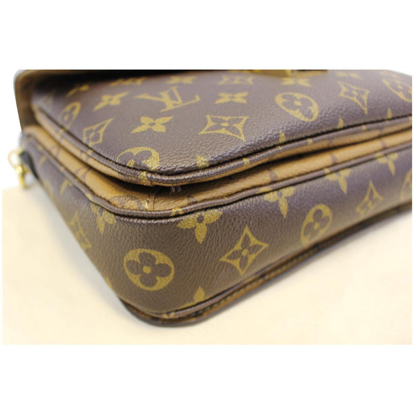 LOUIS VUITTON Crossbody - Pochette Monogram Reverse Canvas - corners