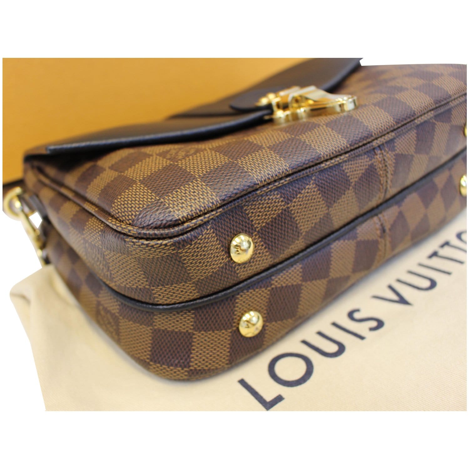 Louis Vuitton Clapton Shoulder bag 396154
