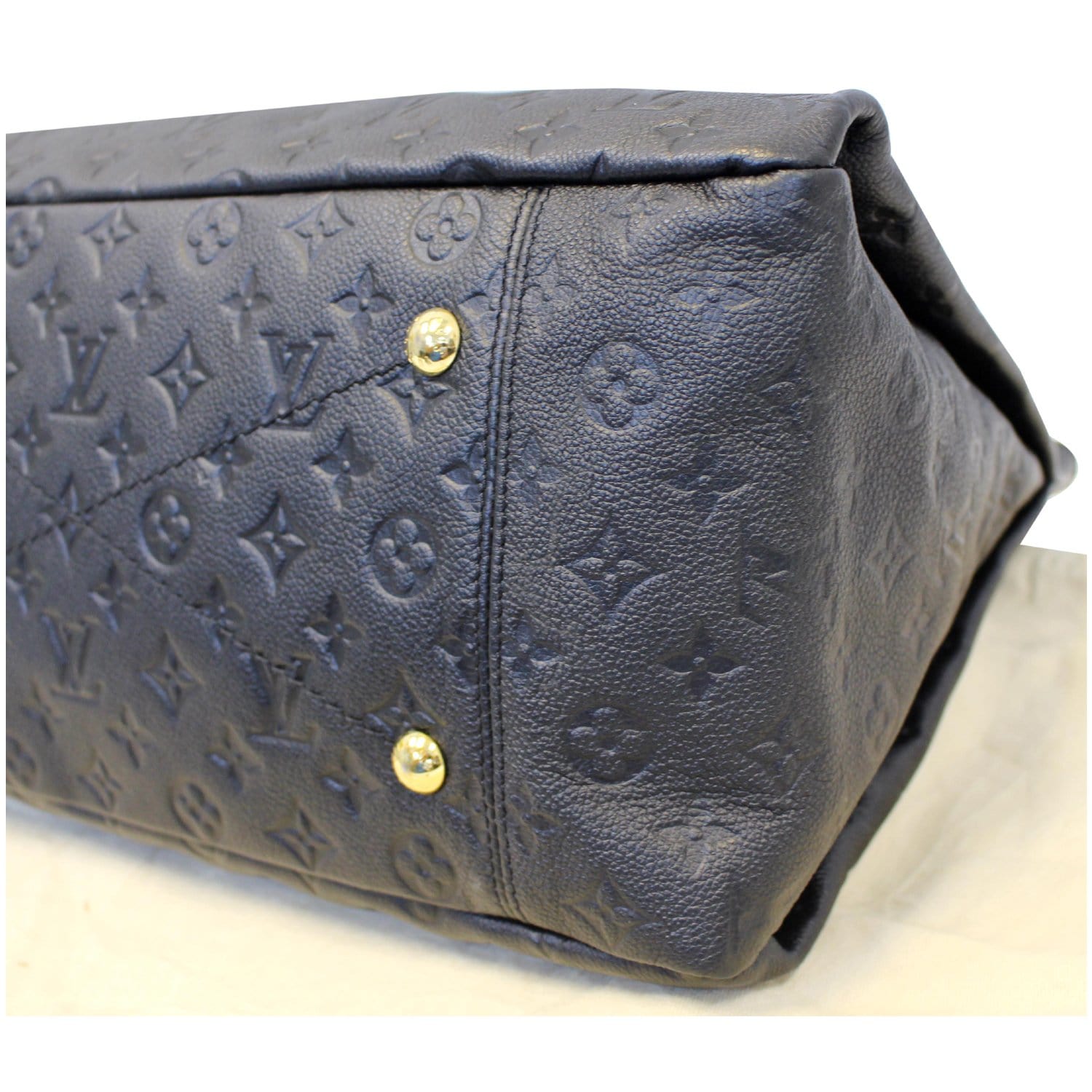 Louis Vuitton Artsy MM Empreinte Leather Shoulder Bag-DDH