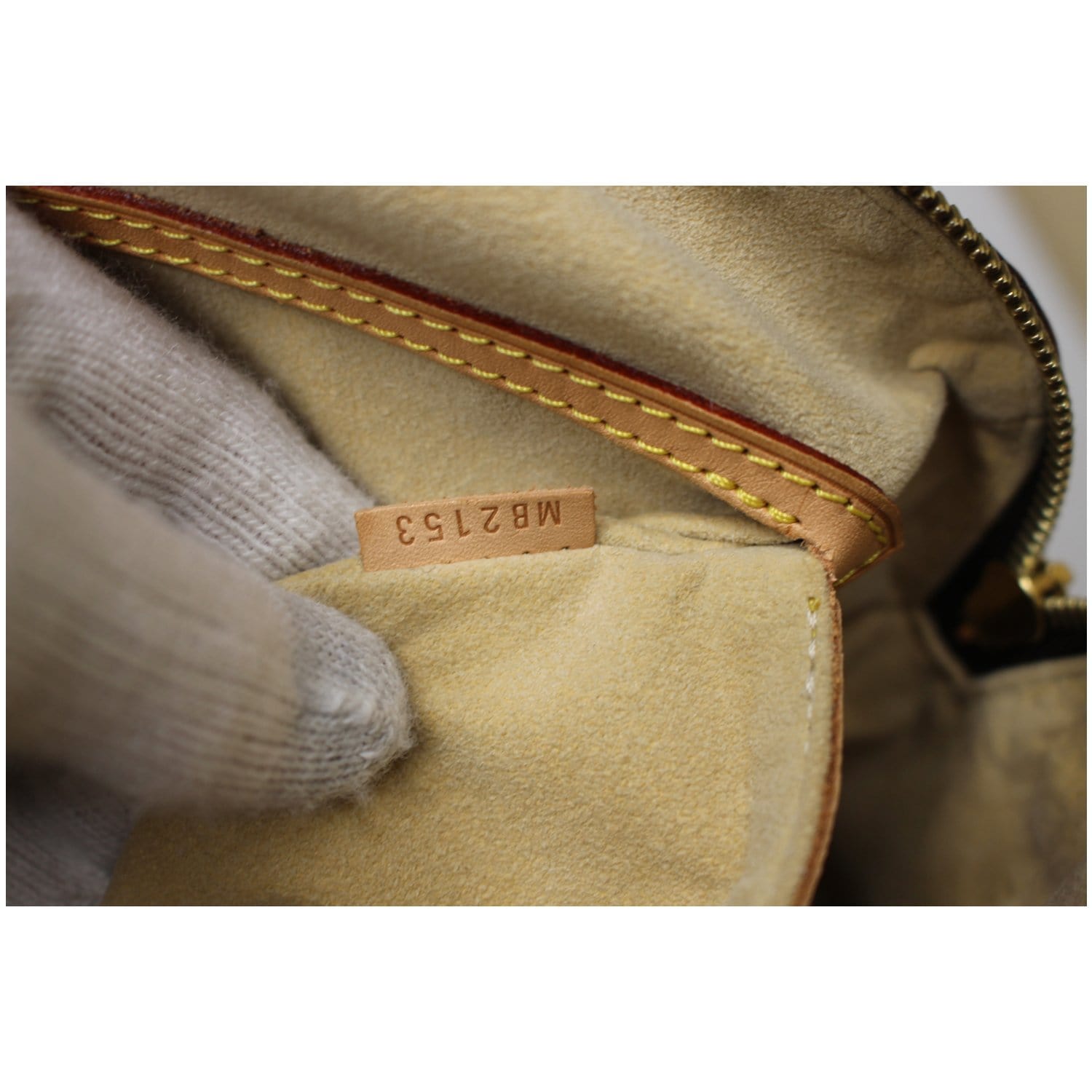 Louis Vuitton - Authenticated Retiro Handbag - Leather Brown Plain for Women, Very Good Condition
