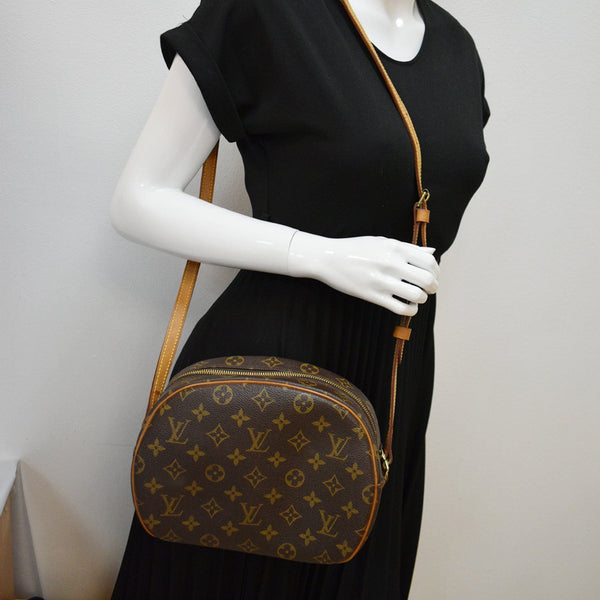 LOUIS VUITTON Blois Vintage Monogram Canvas Crossbody Bag Brown