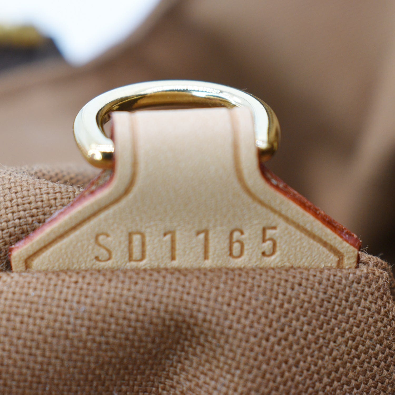 Tivoli leather handbag Louis Vuitton Brown in Leather - 28713249