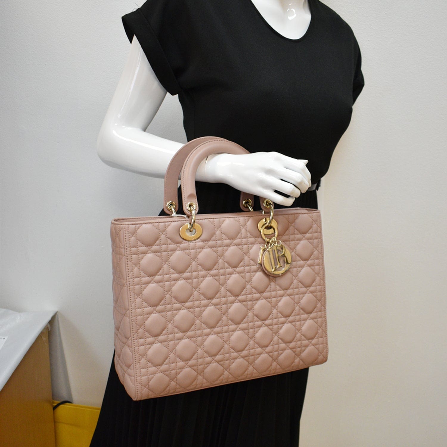 Authentic Second Hand Christian Dior Diorling Cannage Shoulder Bag  PSS32800064  THE FIFTH COLLECTION