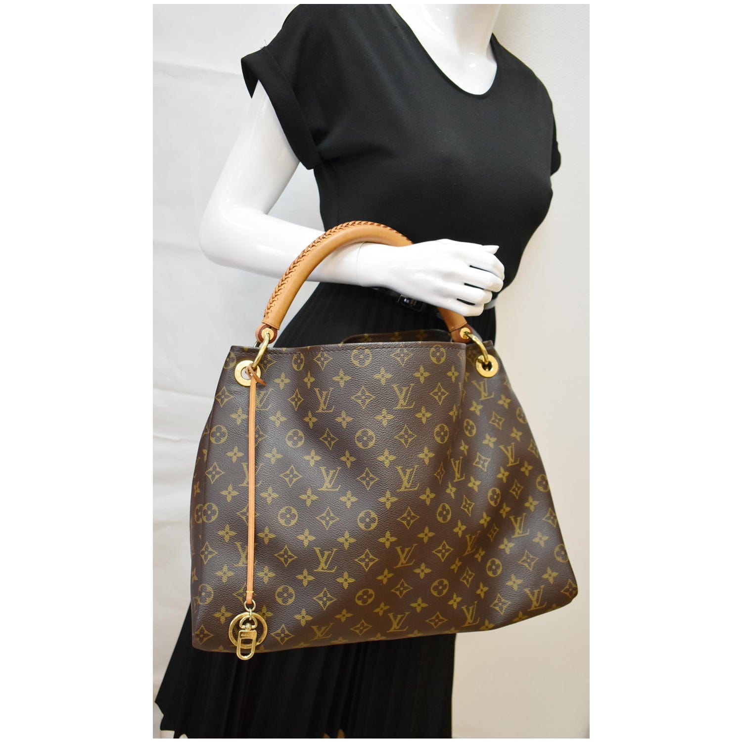 Artsy leather handbag Louis Vuitton Brown in Leather - 30254145
