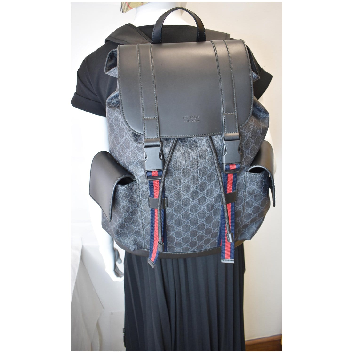 Gucci GG Supreme Sling Backpack in Black for Men