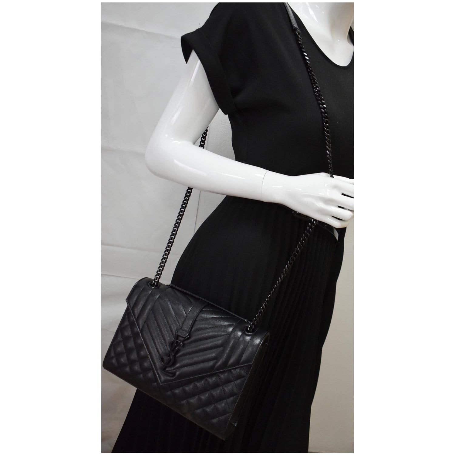 Yves Saint Laurent Envelope Matelasse Leather Crossbody Bag Black for Sale  in West Salem, WI - OfferUp