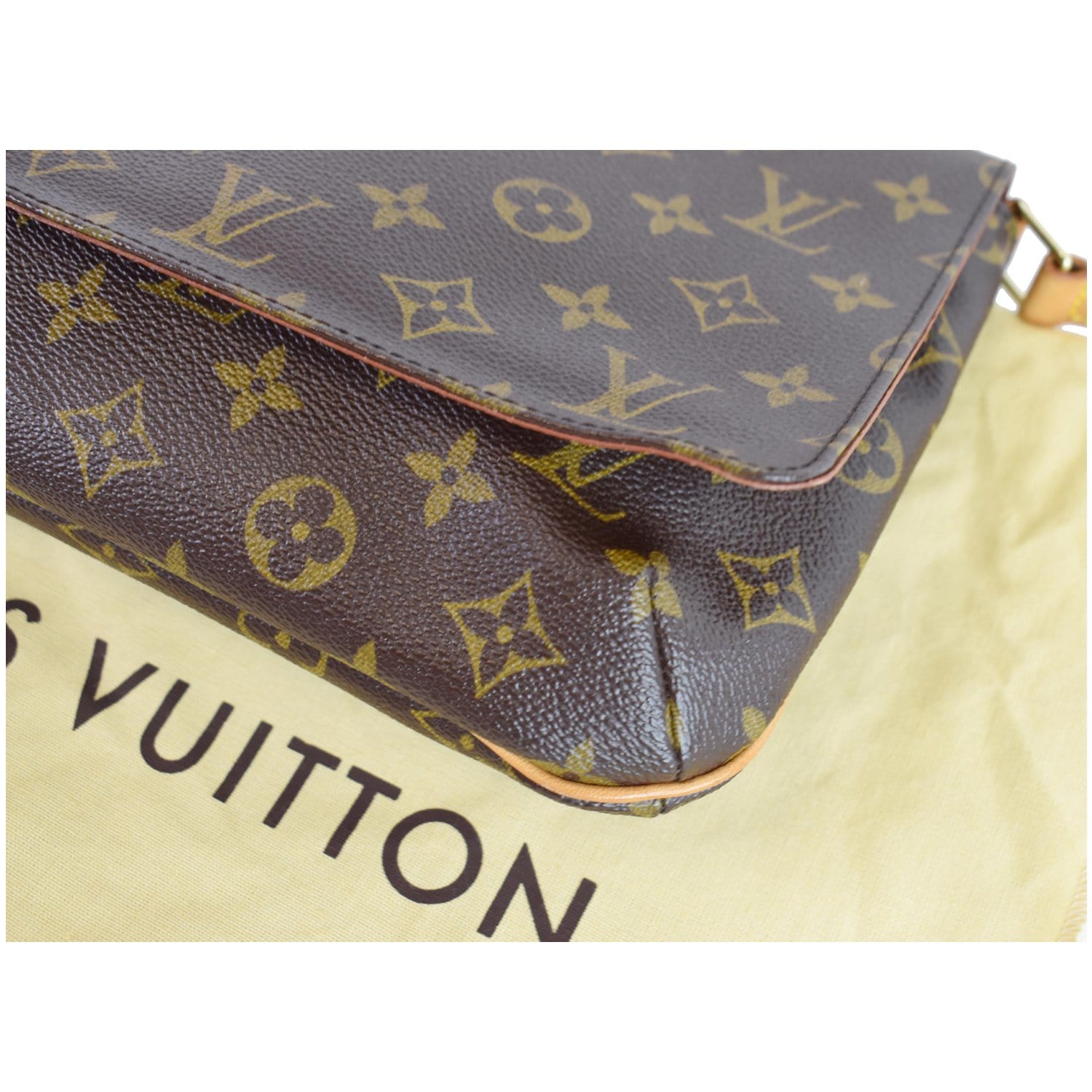 Louis Vuitton Musette Tango Handbag Monogram Canvas at 1stDibs