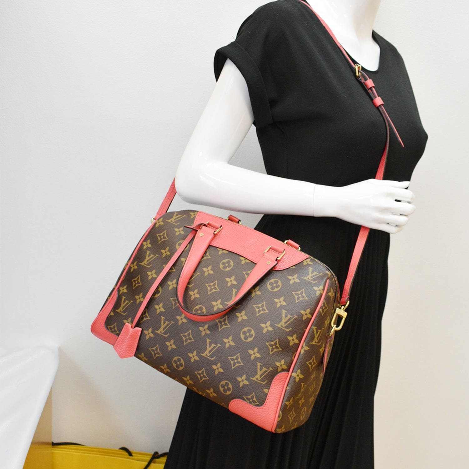 Louis Vuitton | Retiro Handbag Red | Monogram