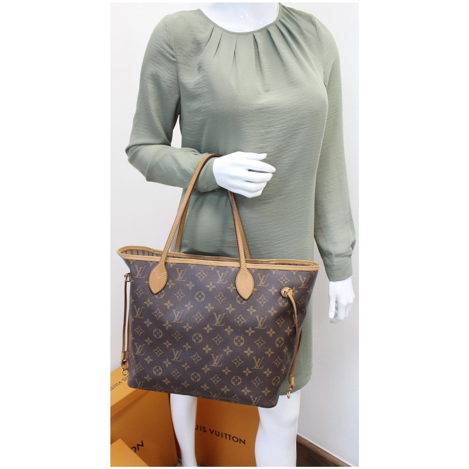 Louis Vuitton Medium Tote Bags for Women, Authenticity Guaranteed