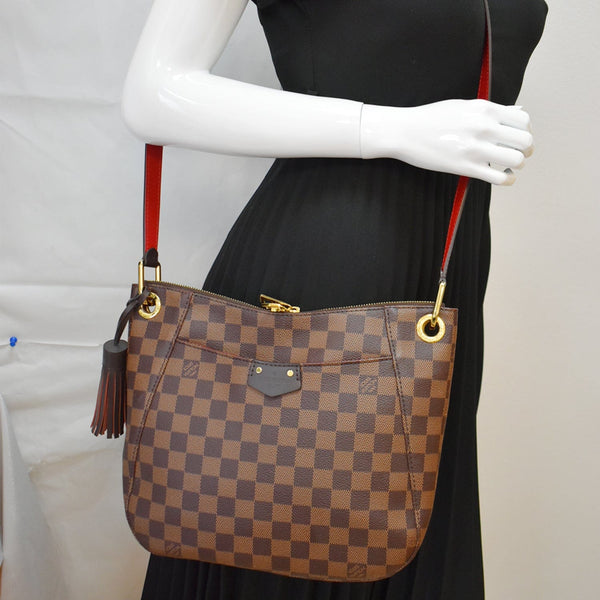 LOUIS VUITTON South Bank Besace Damier Ebene Crossbody Bag Brown