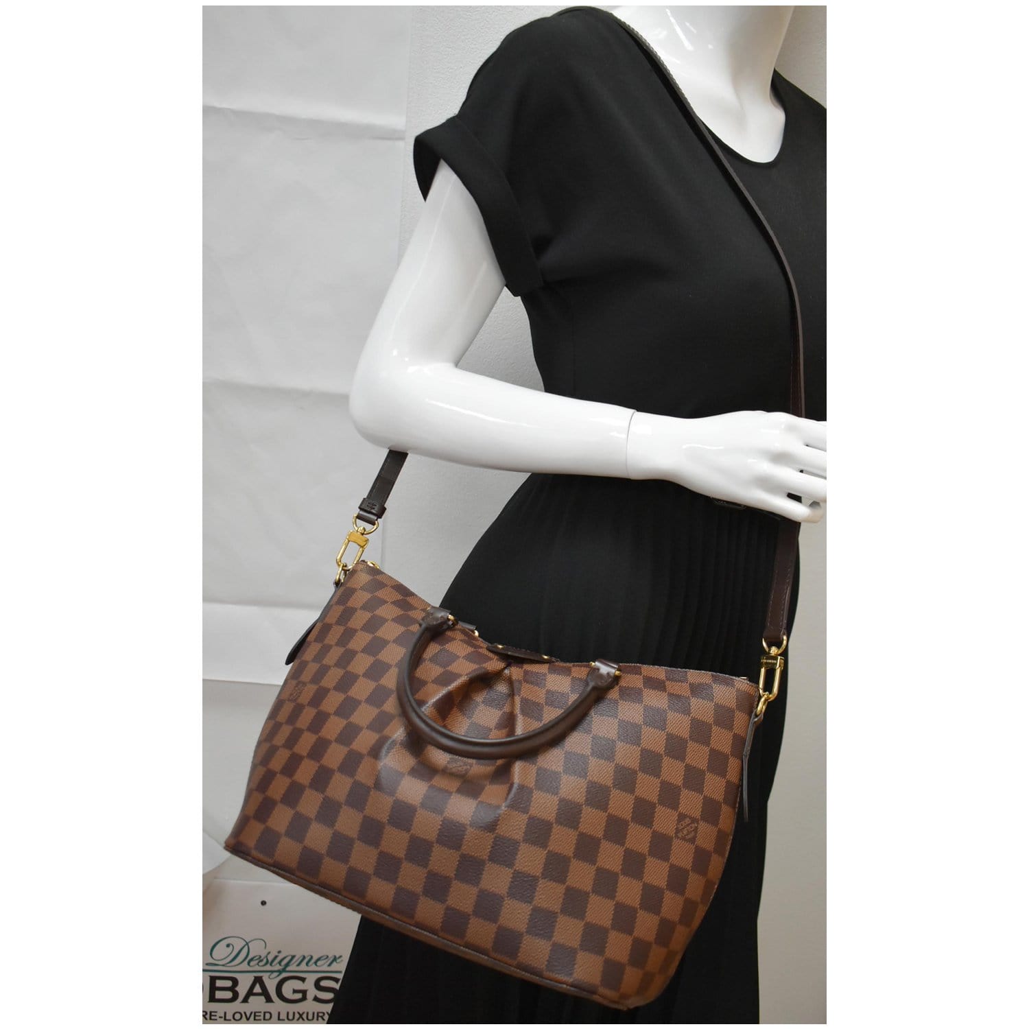 Speedy 30 Handbag Luxury Designer By Louis Vuitton Size: Medium