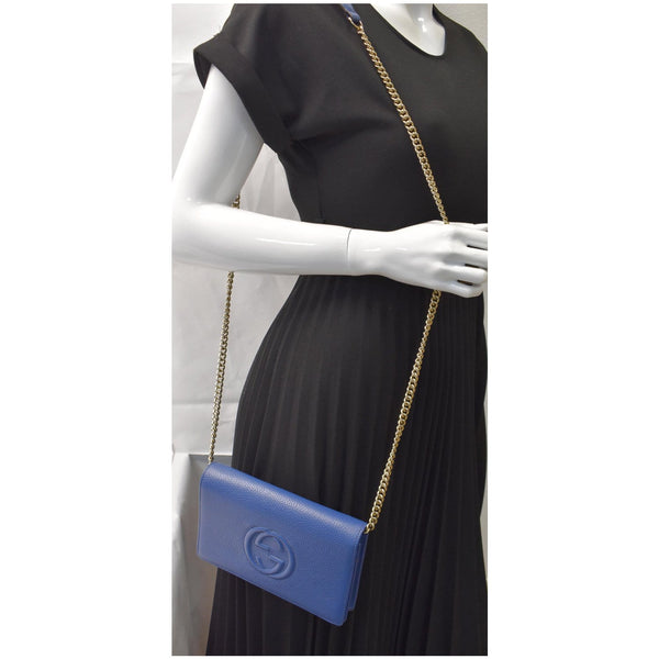 GUCCI Mini Soho Pebbled Leather Wallet On Chain Bag Blue 598211