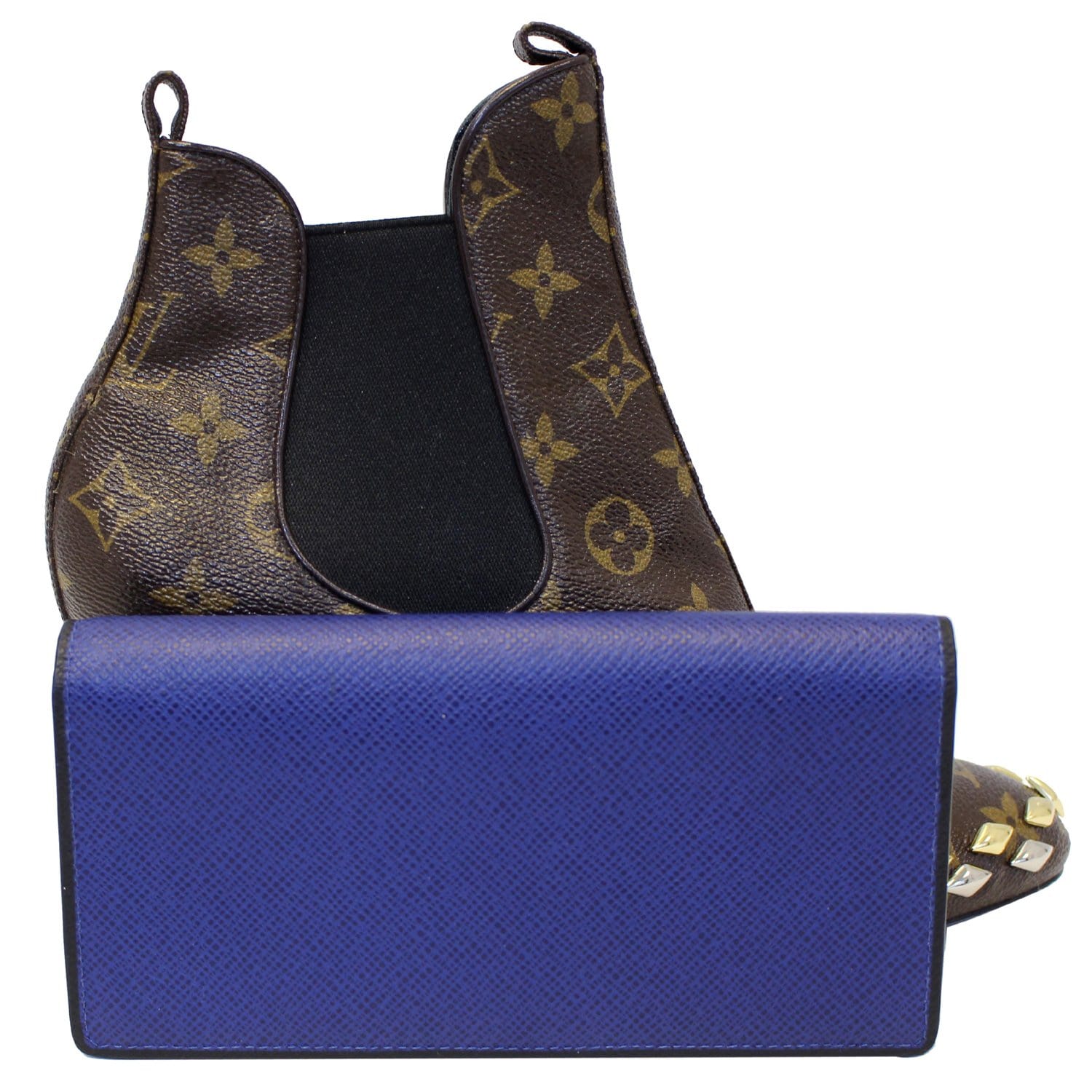Louis Vuitton Brazza Taiga Blue in Leather with Brass - US