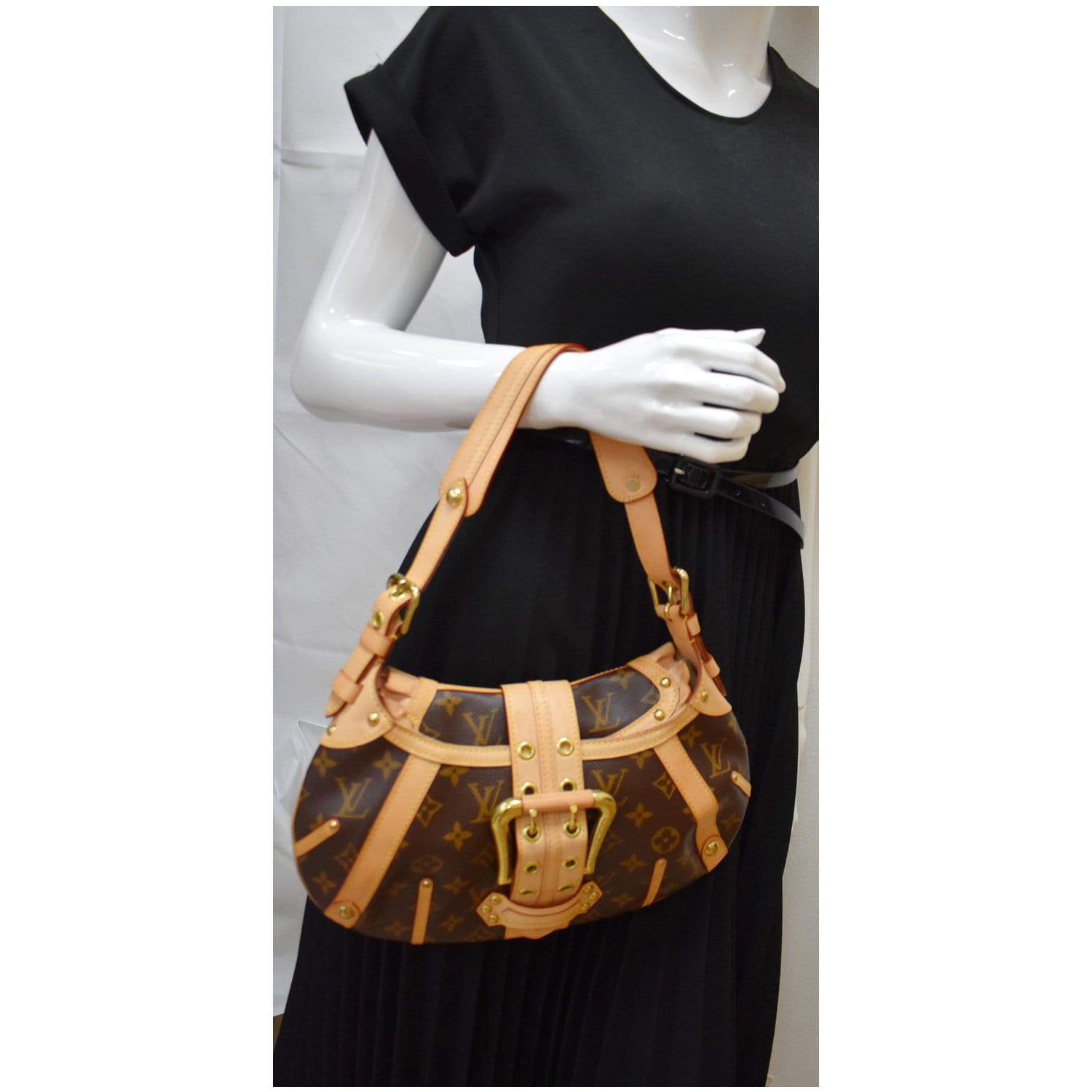 Louis Vuitton Lenore Rare Limited Edition Shoulder Bag In Excellent  Condition.