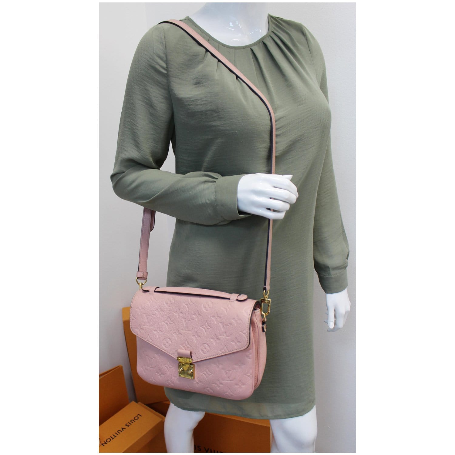 Louis Vuitton Metis Rose Poudre Leather Cross Body Bag - Tradesy