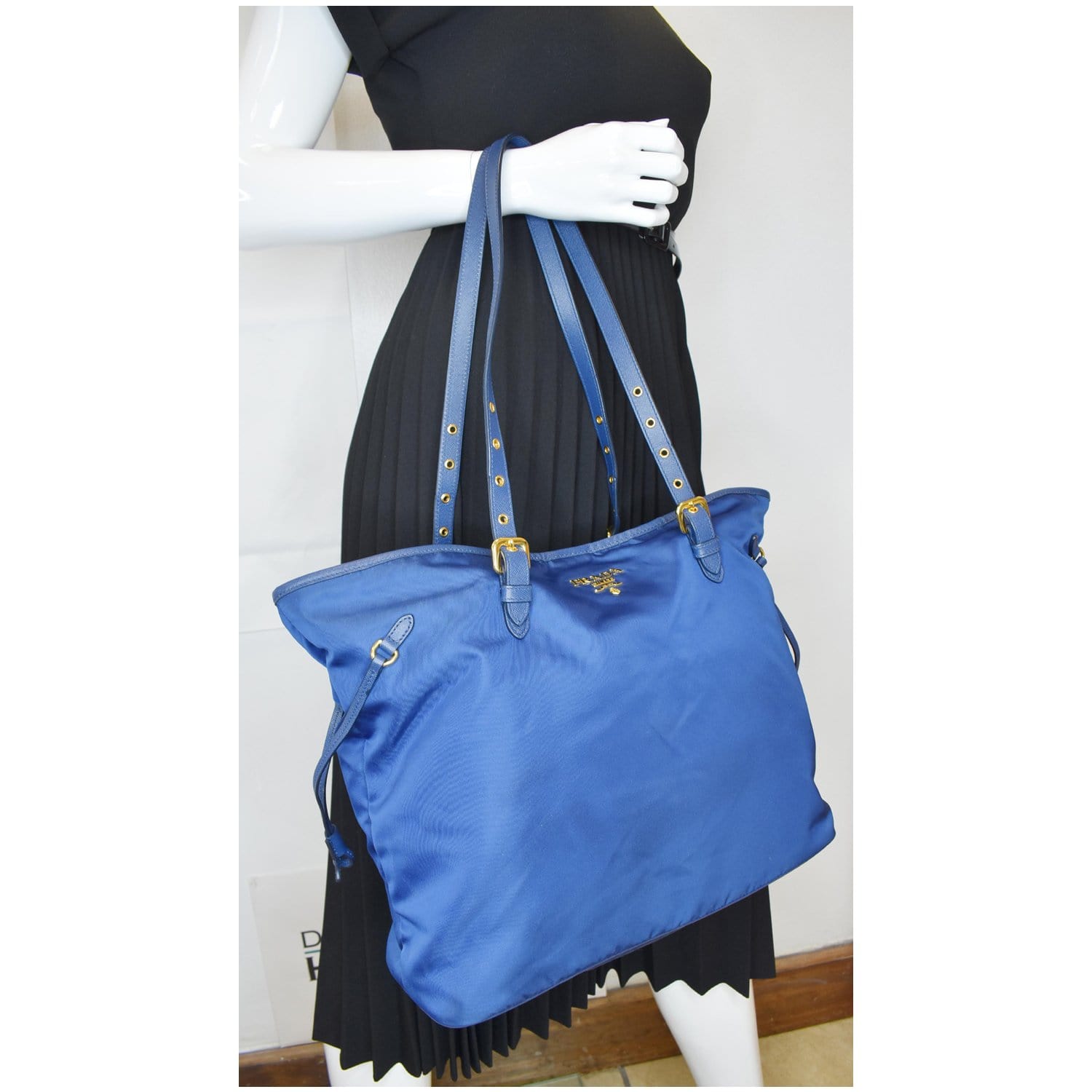 PRADA Black Tessuto Nylon Saffiano Women Fashion Tote Bag with Shoulder  Strap