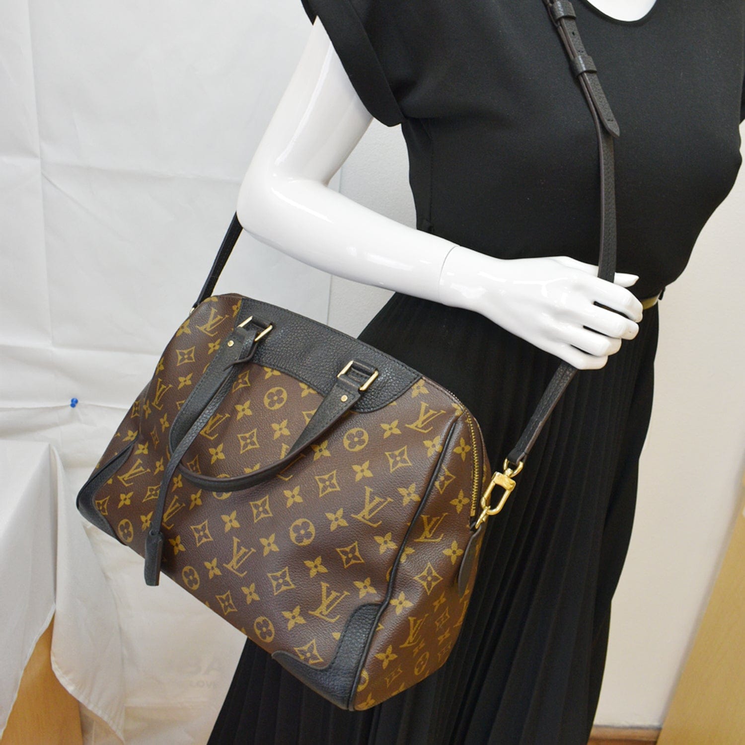 Louis Vuitton Neverfull Bags for sale in Buffalo, New York